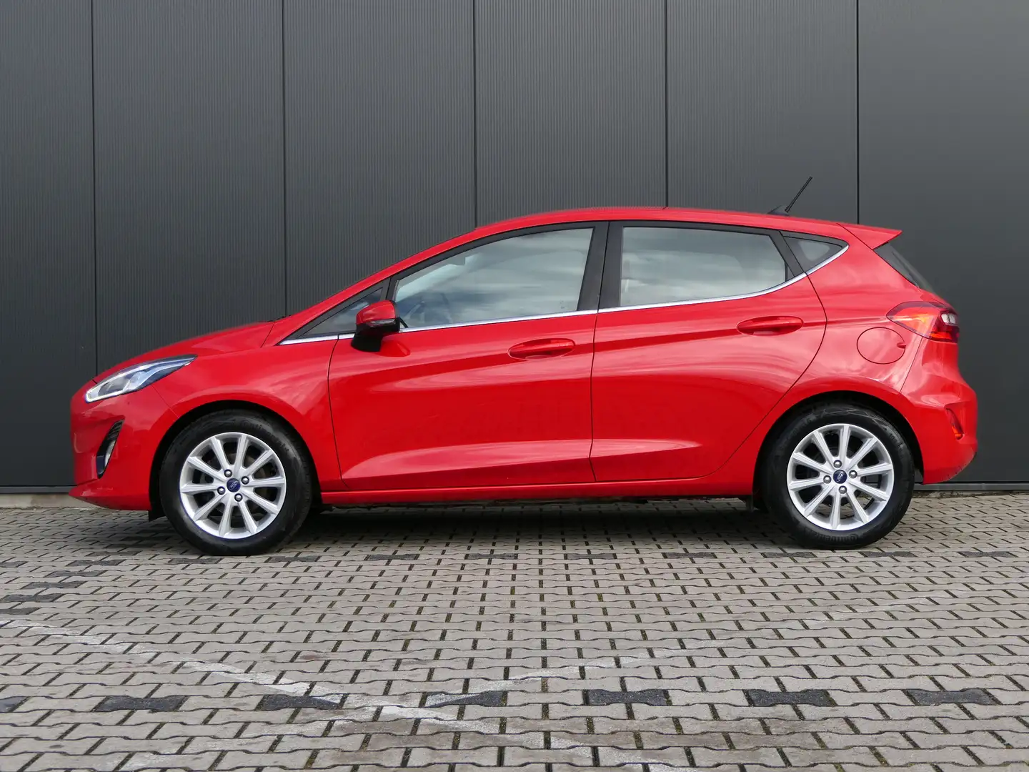 Ford Fiesta 1.0 EcoBoost Titanium | Climate Control | Lichtmet Rouge - 2