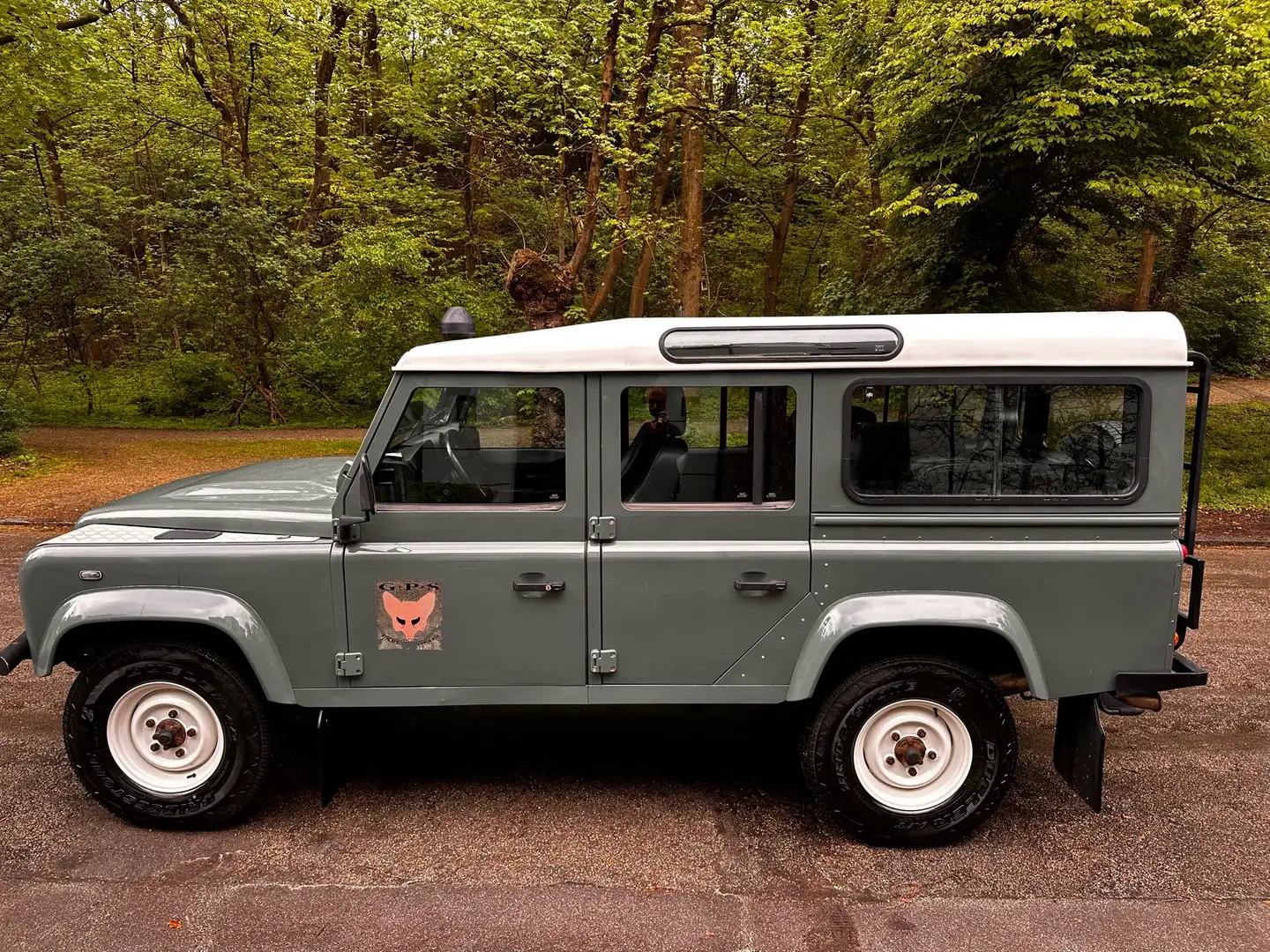 Land Rover Defender 110 Station Wagon S Green - 2
