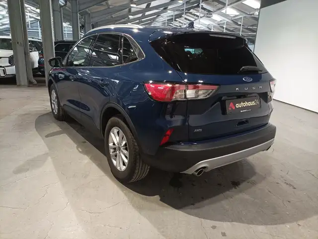 Ford Kuga view 4