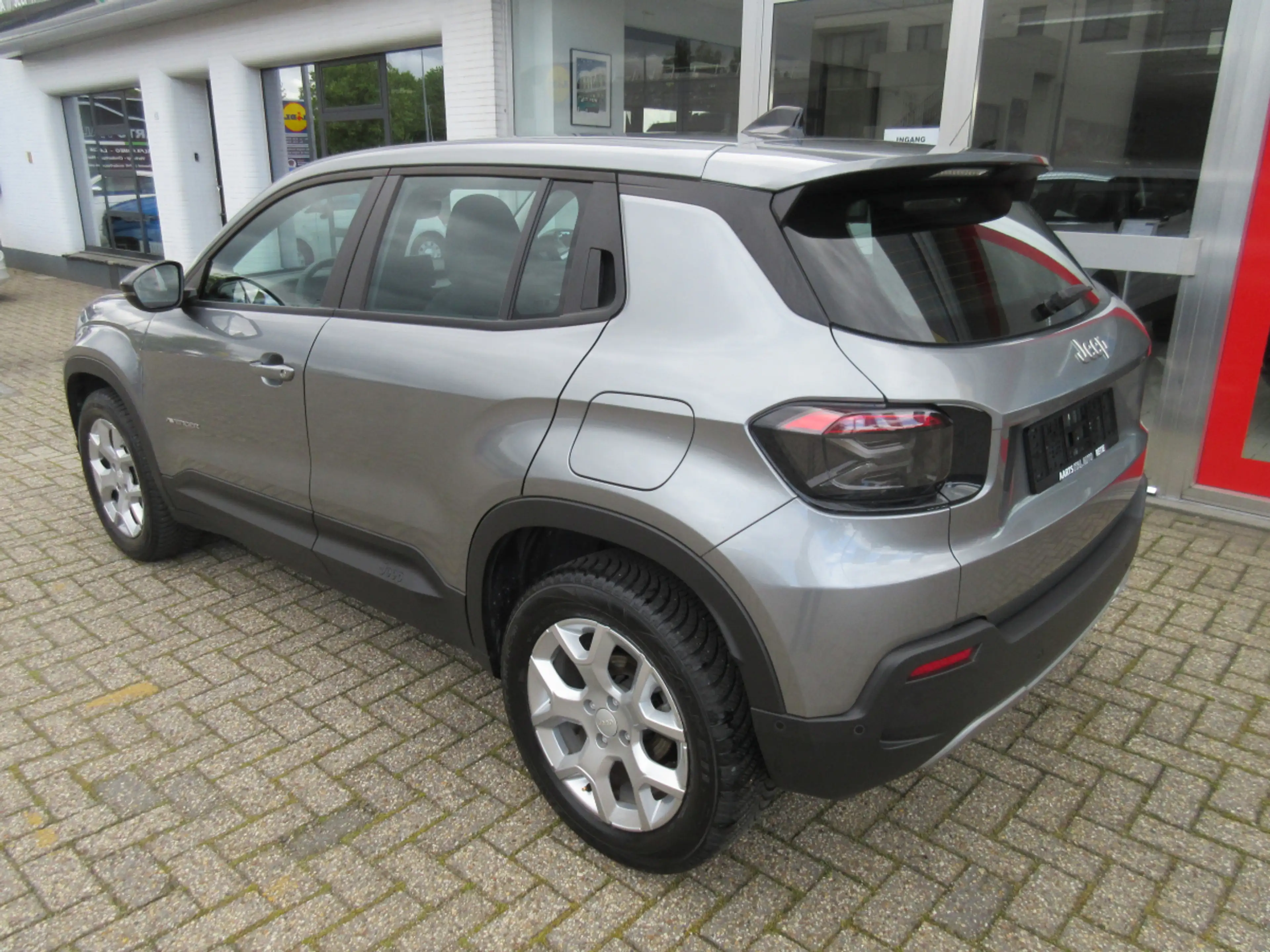 Jeep Avenger 1.2 ALTITUDE — photo 2
