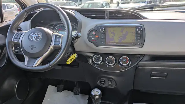 Toyota Yaris view 7