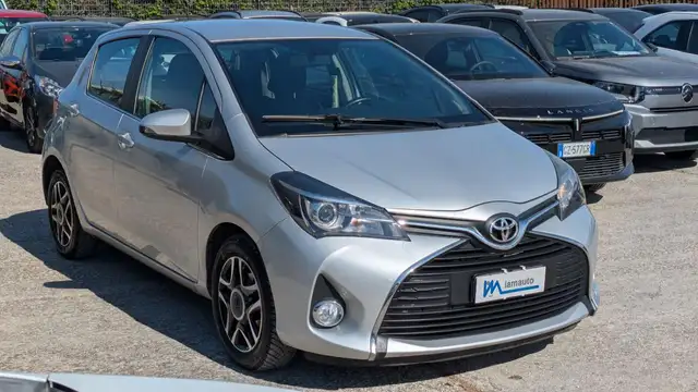 Toyota Yaris view 2