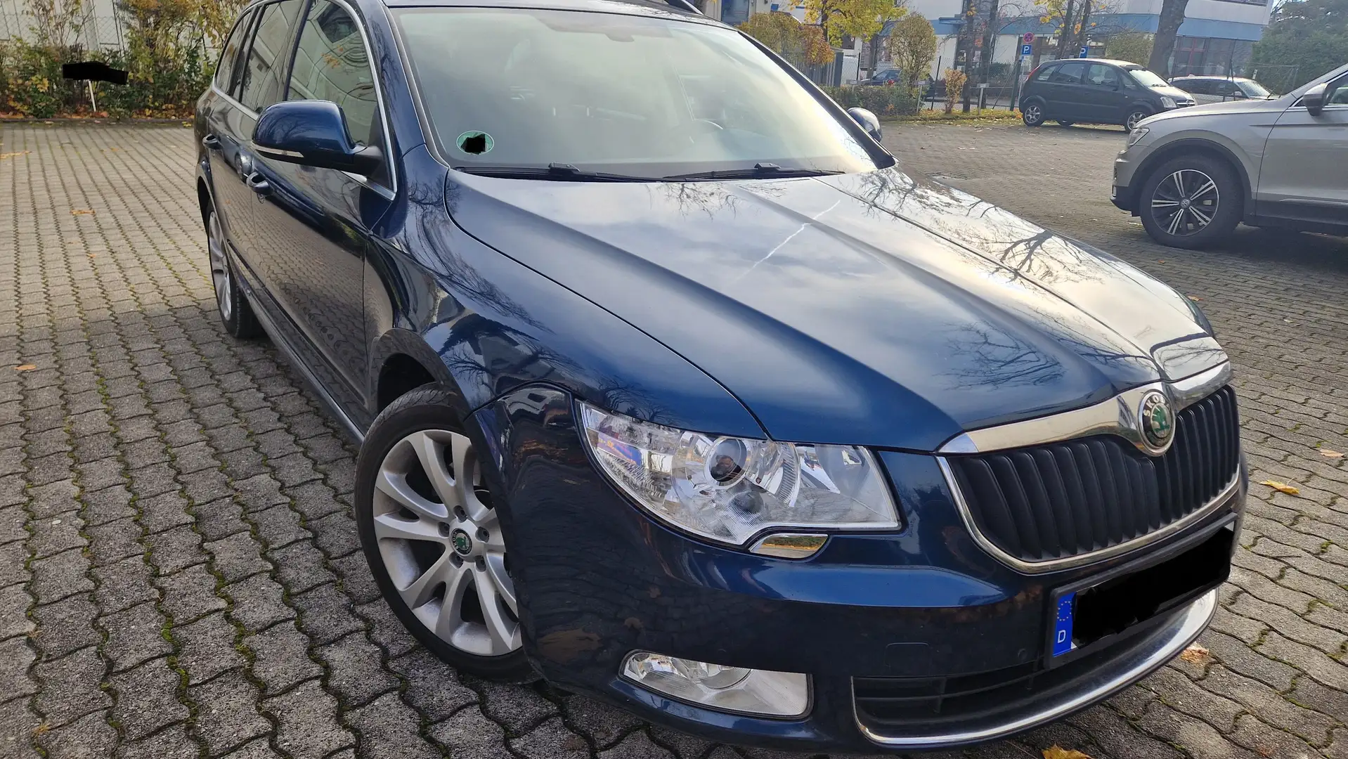 Skoda Superb Superb II Combi Diesel Combi 2.0 TDI PD Ambition Blau - 1