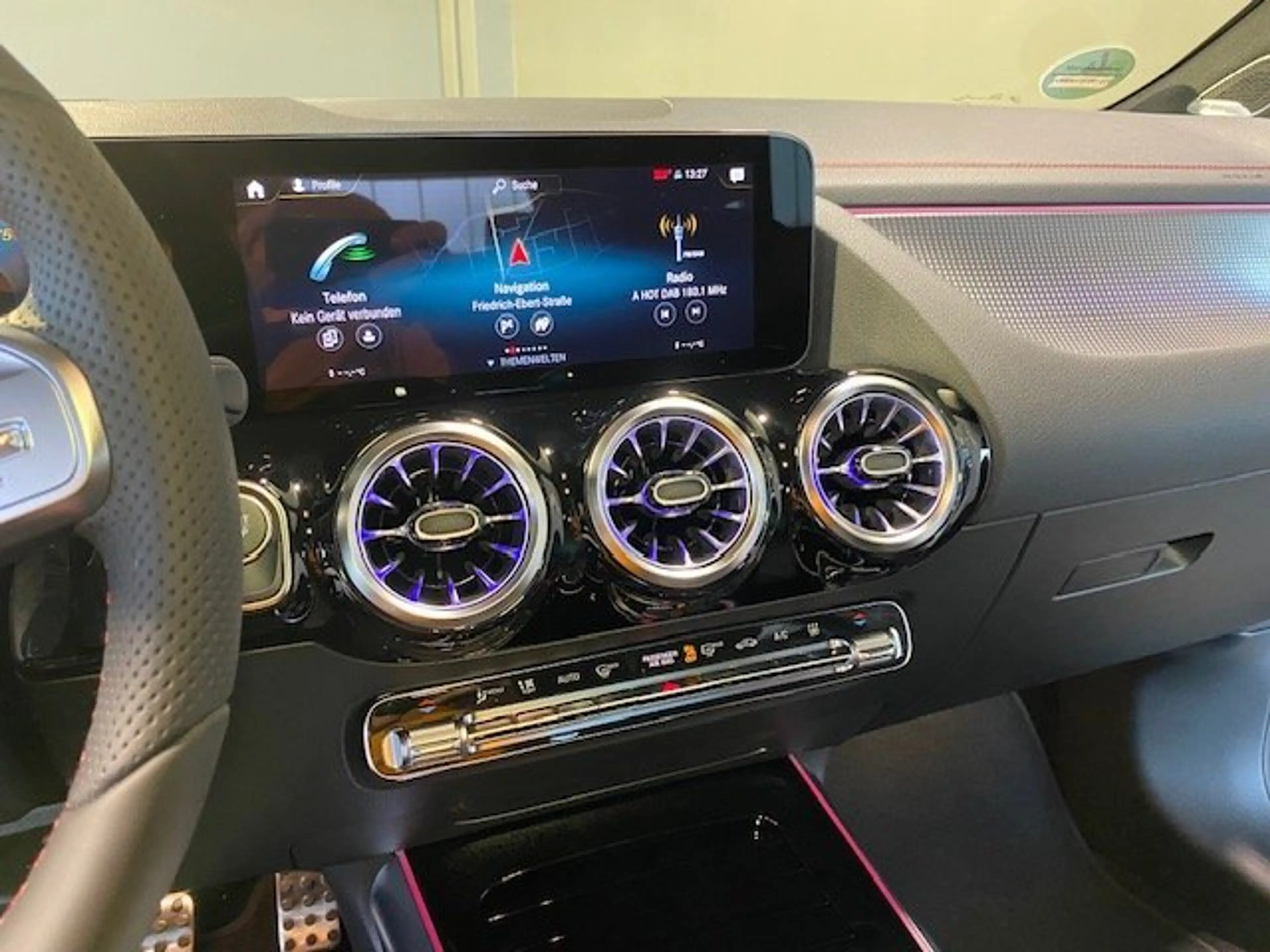 Mercedes-Benz EQA 350 4M AMG/Night/19"/LED/Pano./AHK/Burmester — photo 6