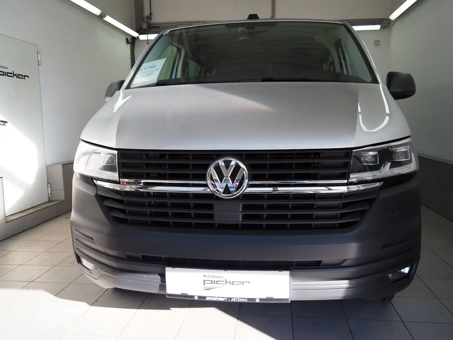 Volkswagen T6.1 Transporter Kombi TDI 4MOTION Silber - 2