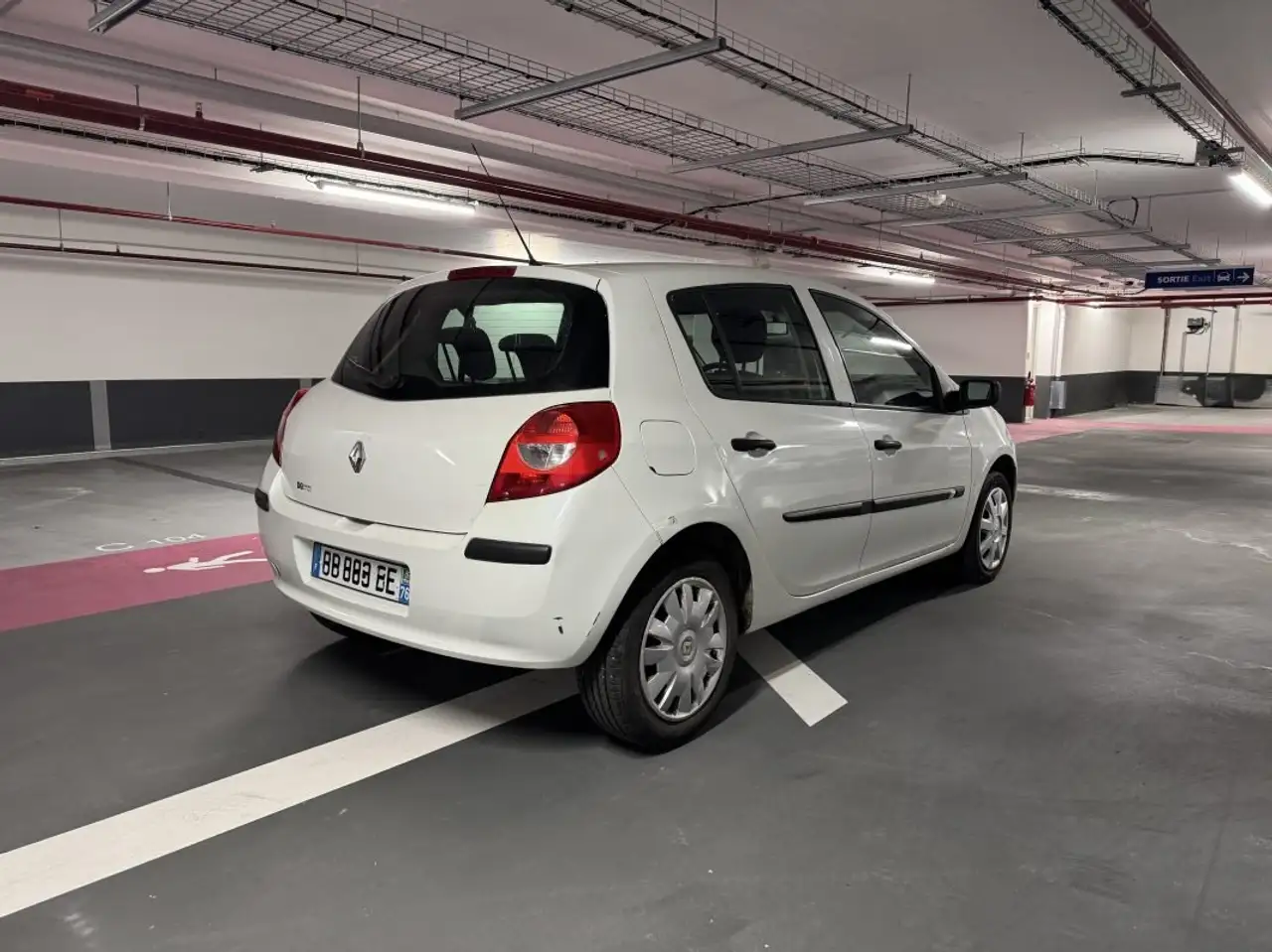 Renault Clio Citadine 5 portes — photo 3