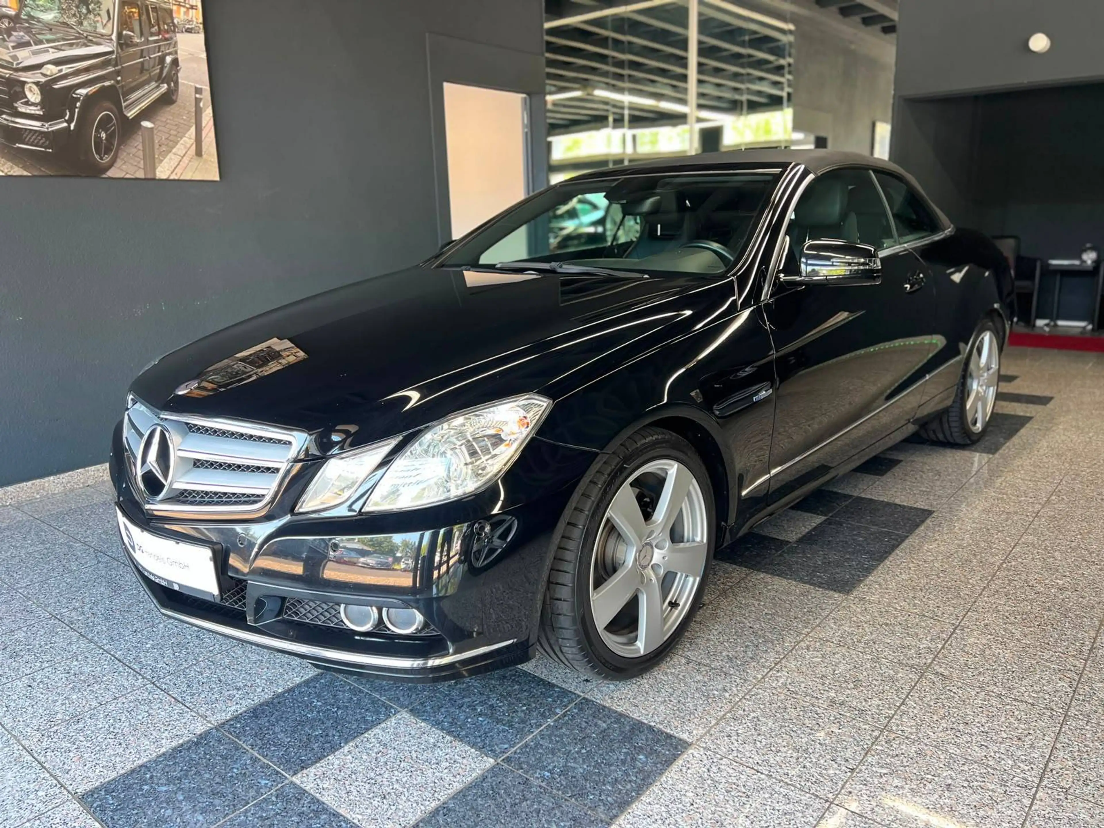 Mercedes-Benz E 350 E 350 CGI BlueEfficiency Avantgarde — photo 15