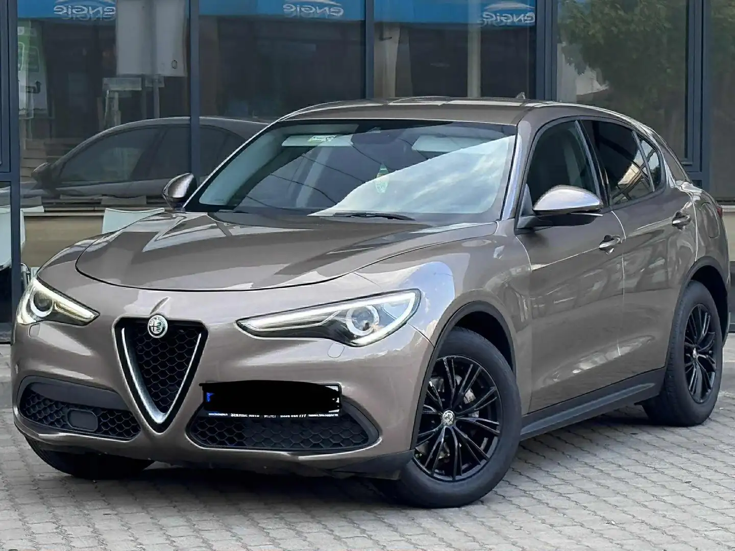 Alfa Romeo Stelvio 2.2 t Business Q4 180cv auto - 2