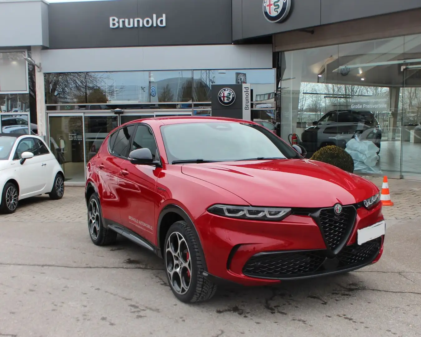 Alfa Romeo Tonale Plug-In-Hybrid Q4 MY22 VELOCE 280PS Rot - 2