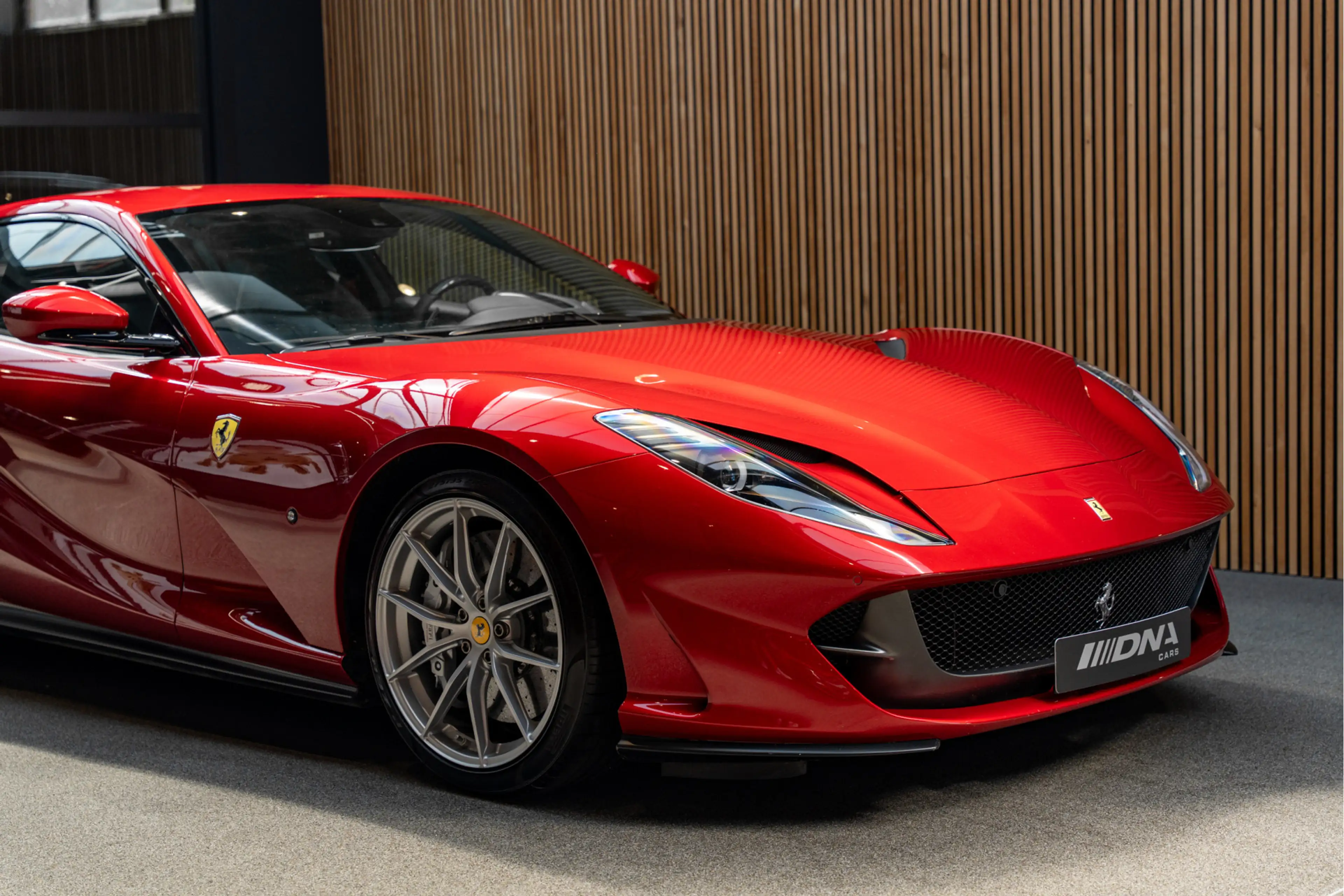 Ferrari 812 Superfast TDF Wheel Carbon JBL Passenger Display 6 — photo 10