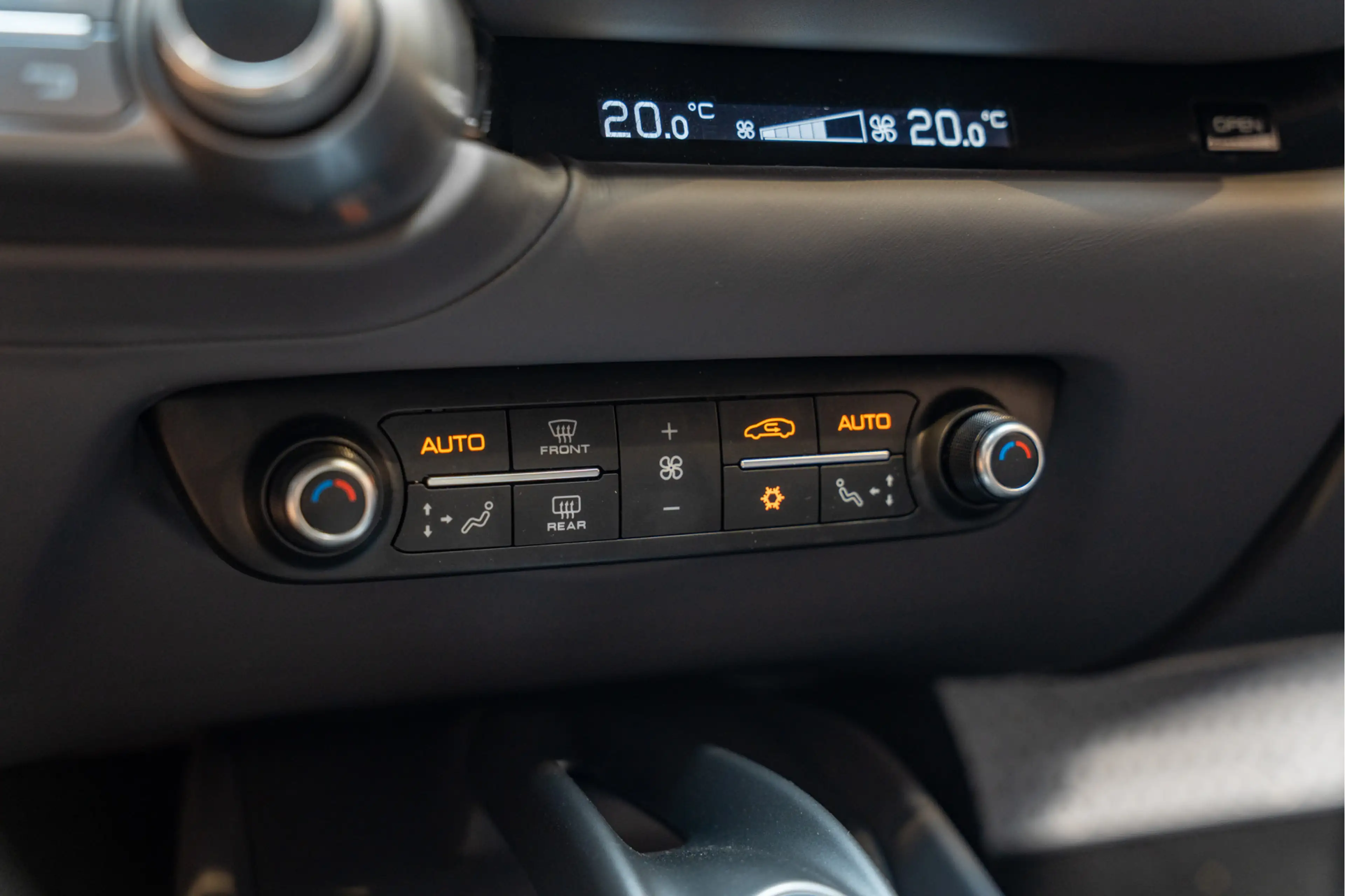 Ferrari 812 Superfast TDF Wheel Carbon JBL Passenger Display 6 — photo 40
