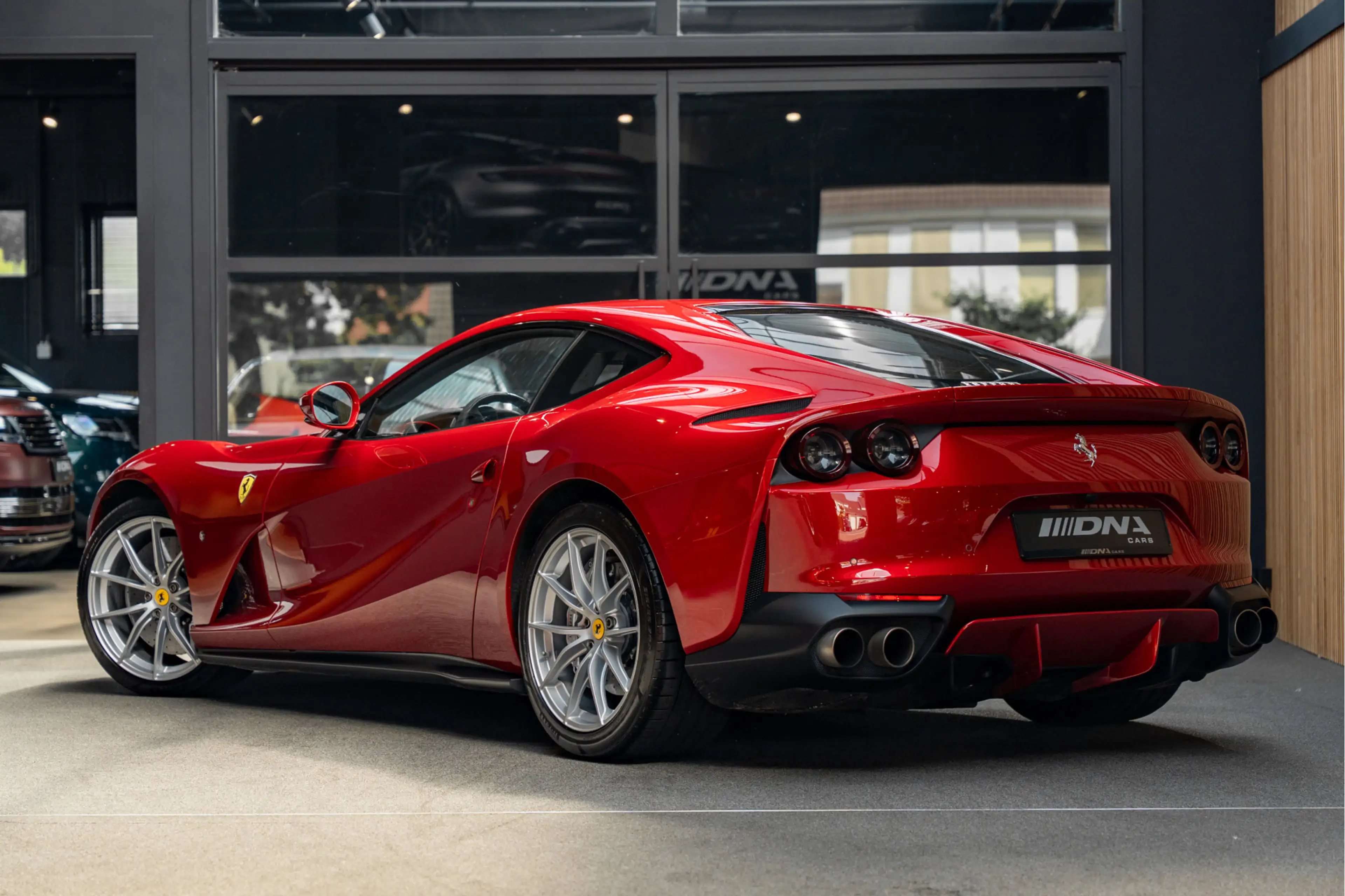 Ferrari 812 Superfast TDF Wheel Carbon JBL Passenger Display 6 — photo 5