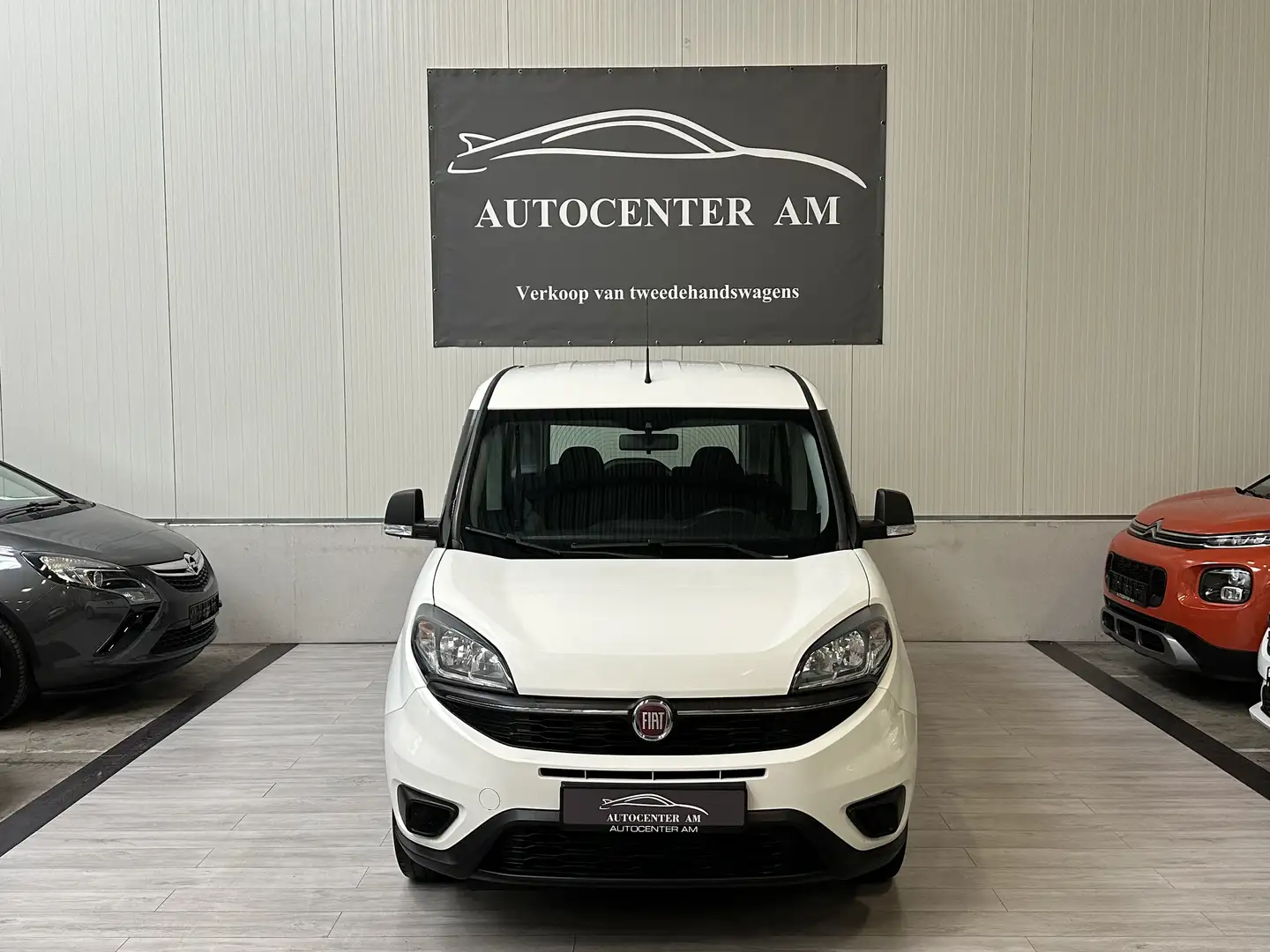 Fiat Doblo 1.4 i Multispace 64.000 km* Navi* Airco* Blanc - 2