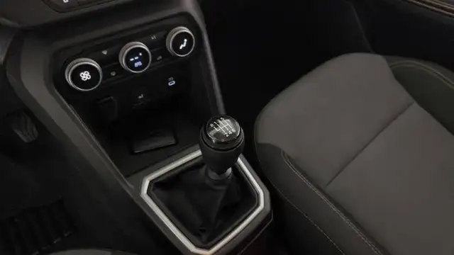 Dacia Sandero view 22