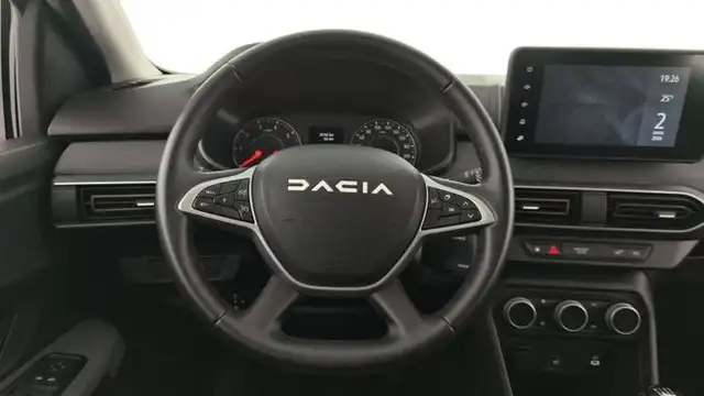 Dacia Sandero view 11