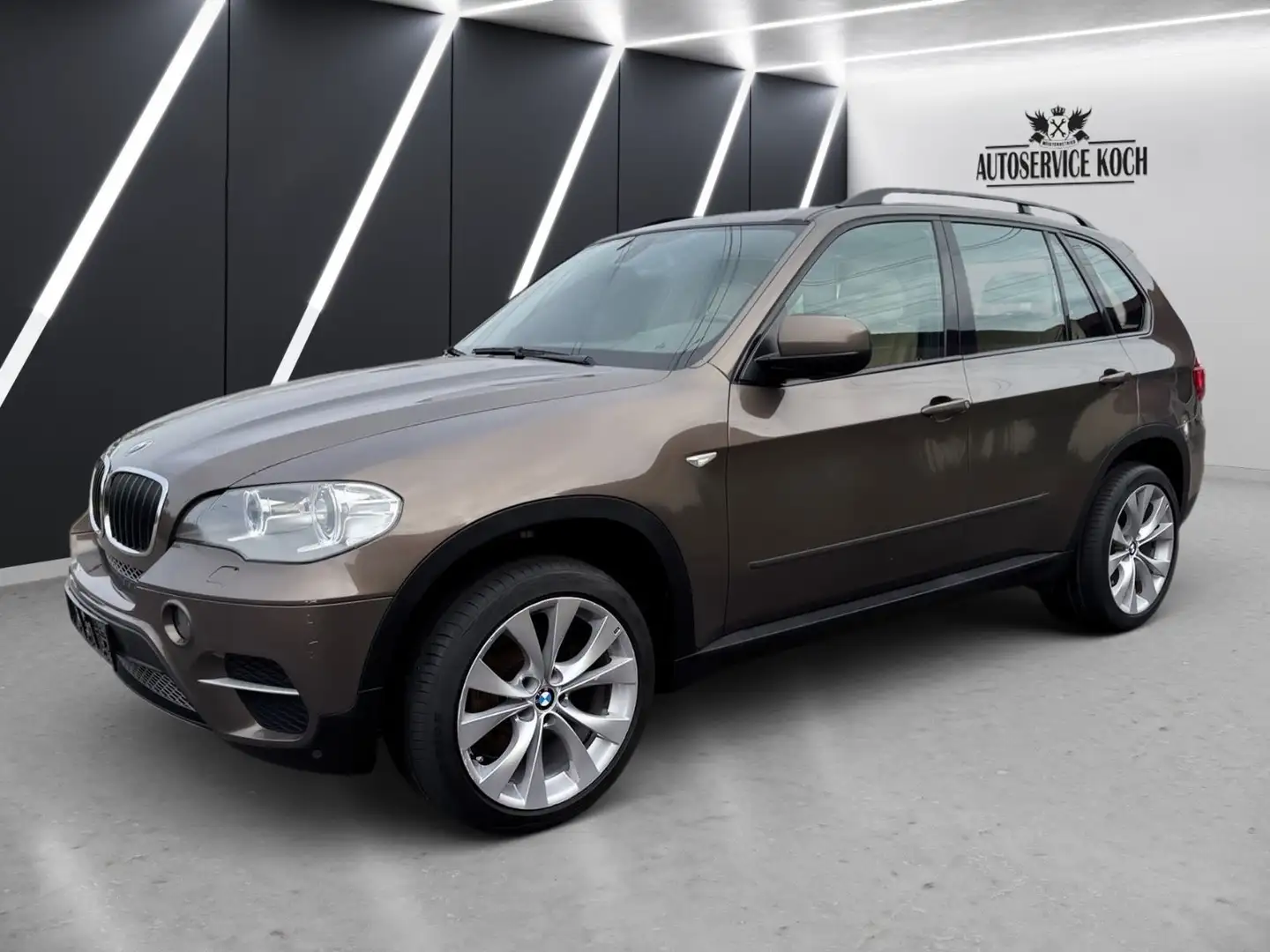 BMW X5 Baureihe X5 xDrive30d Braun - 2