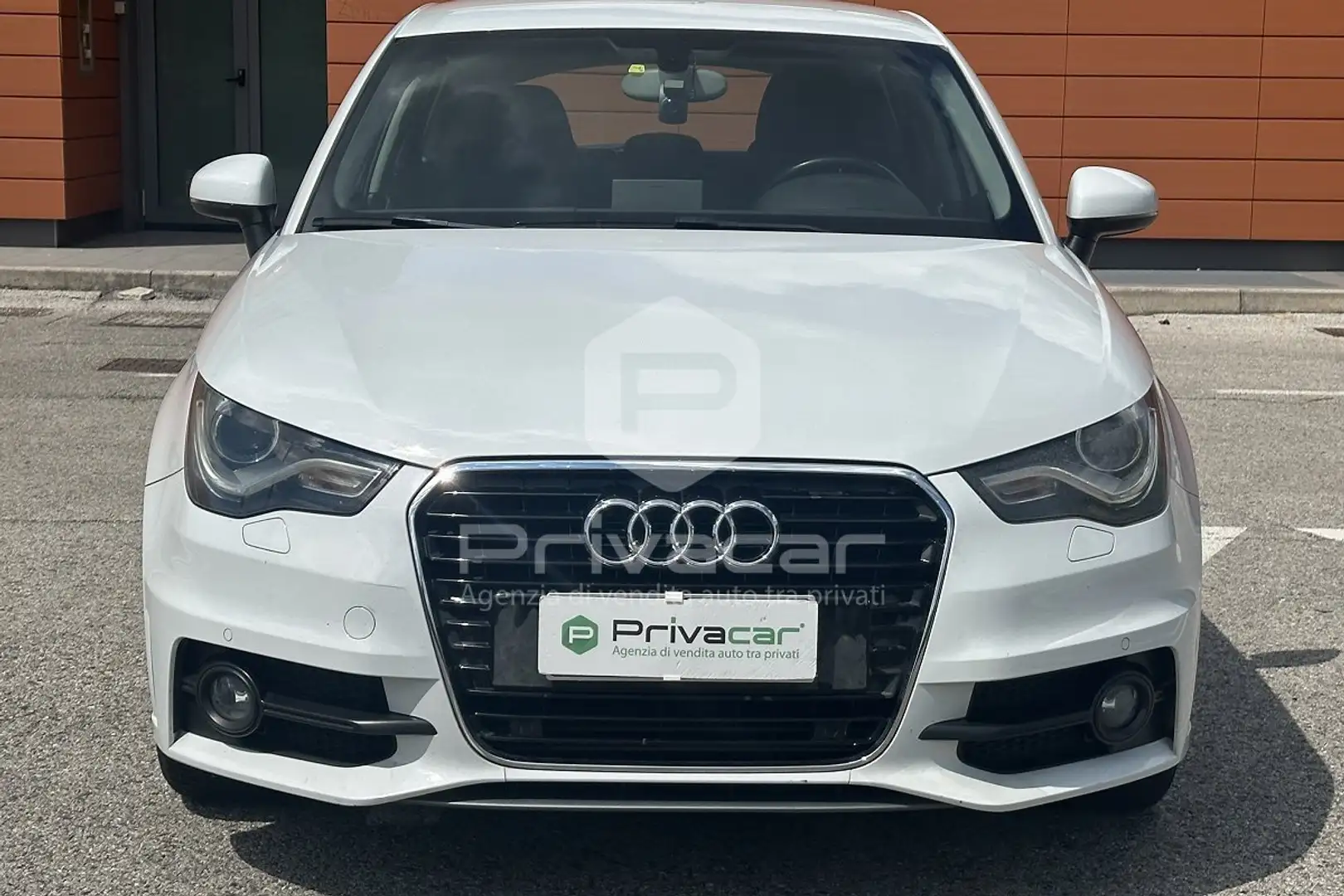 Audi A1 A1 SPB 1.6 TDI Ambition Bianco - 2