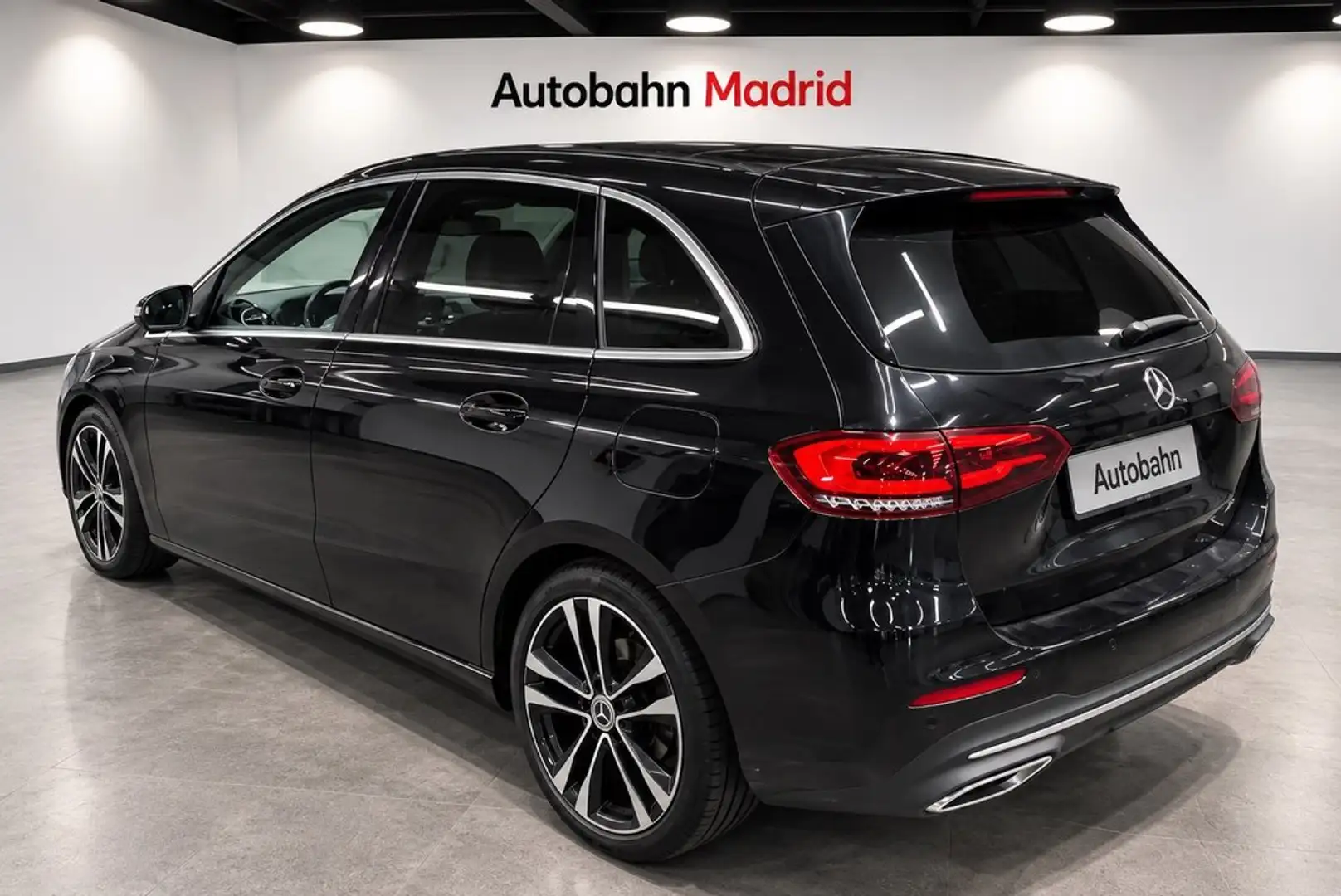 Mercedes-Benz B 200 d Negro - 2