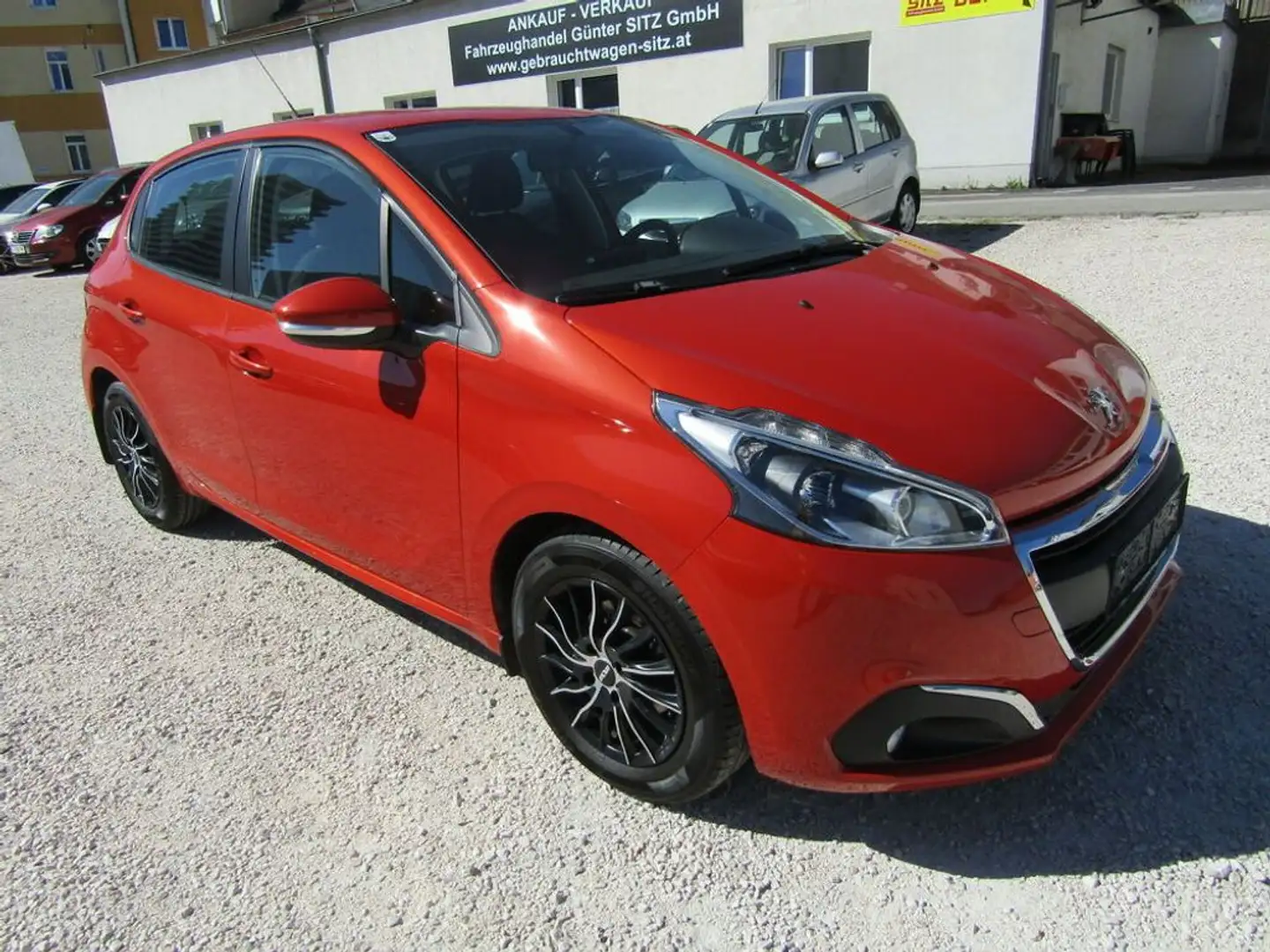 Peugeot 208 Active 1,2 PureTech 82 Oranje - 2