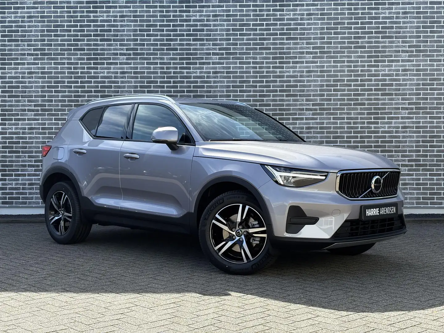 Volvo XC40 2.0 B4 Business Edition | Harman Kardon audio | El Grijs - 2