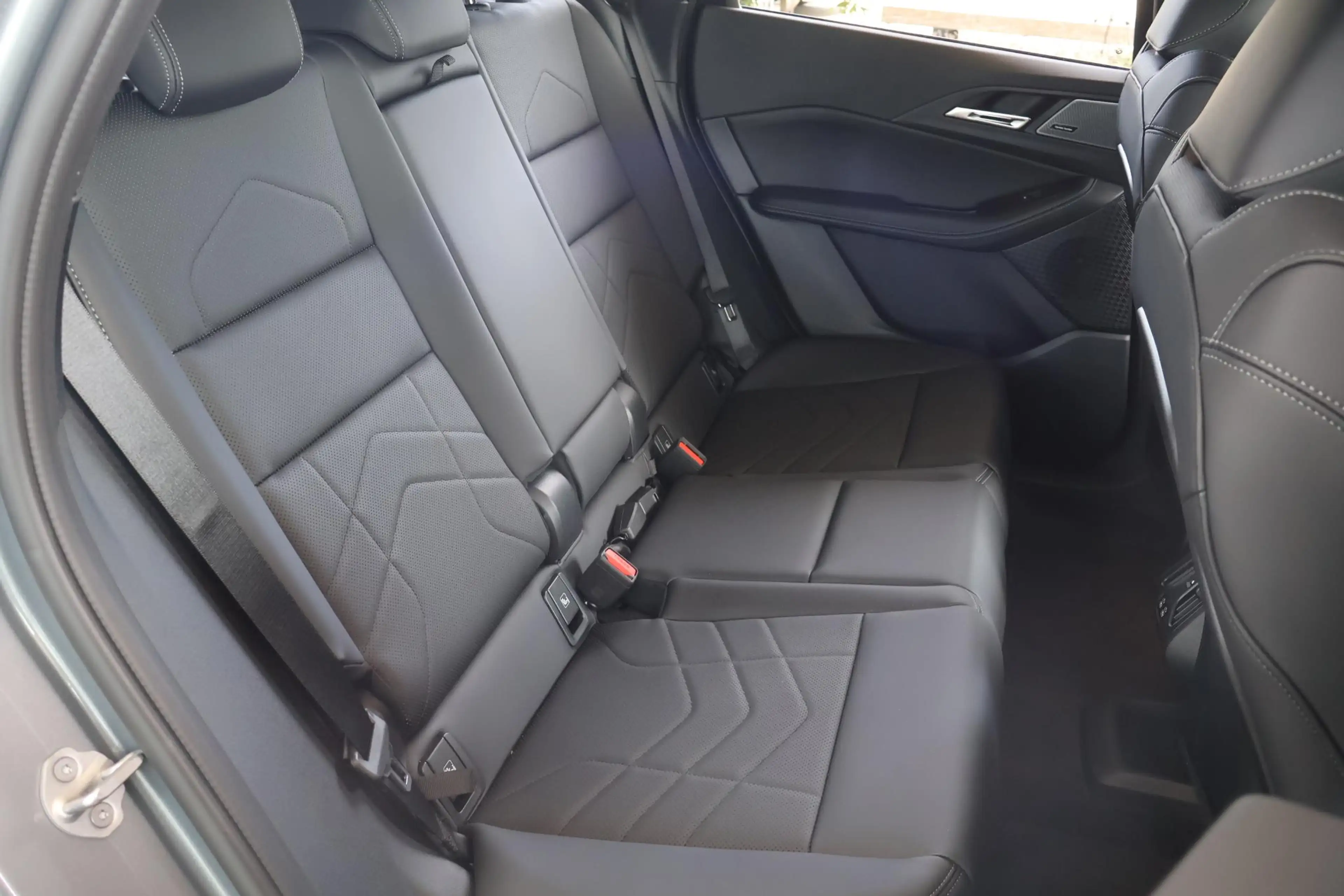 BMW 225 2-serie Active Tourer 225e xDrive | M Sport | Driv — photo 10