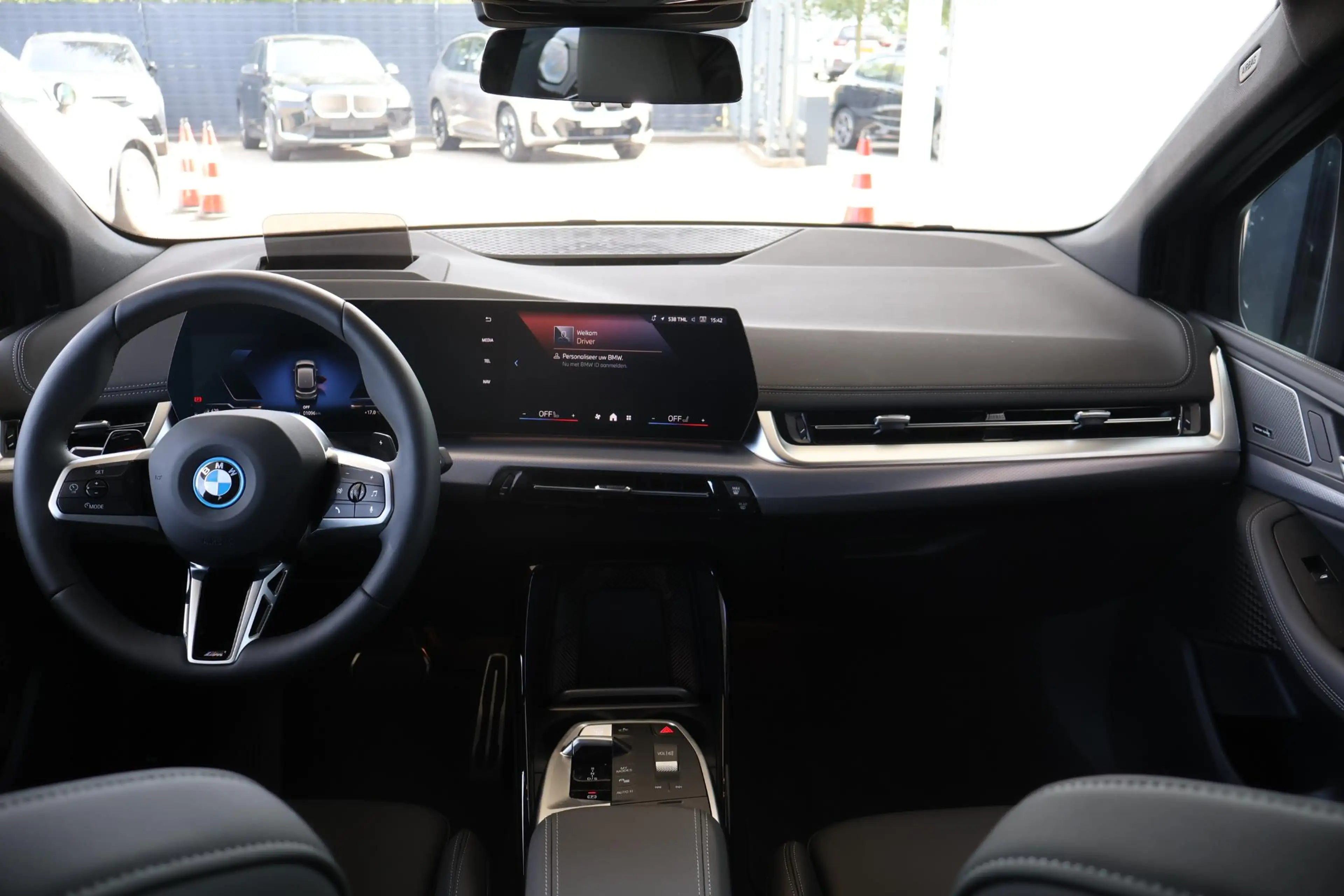 BMW 225 2-serie Active Tourer 225e xDrive | M Sport | Driv — photo 11