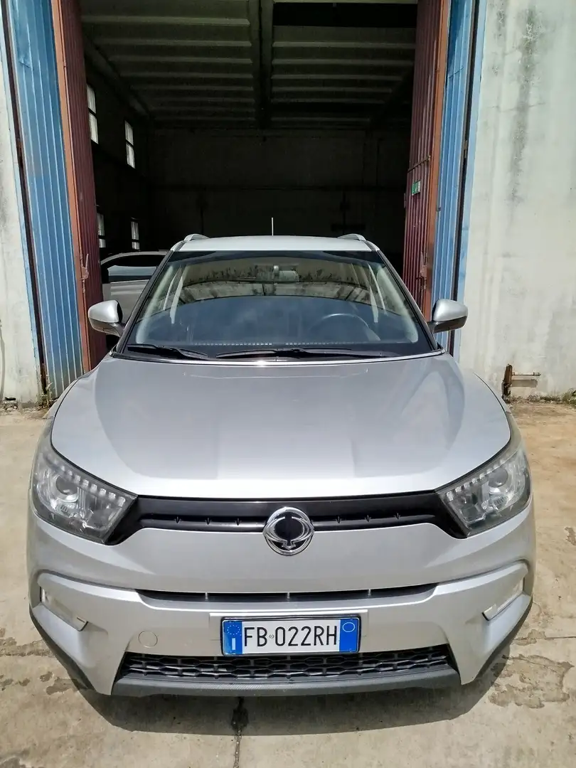 SsangYong Tivoli Tivoli 1.6d Go 2wd Argento - 2