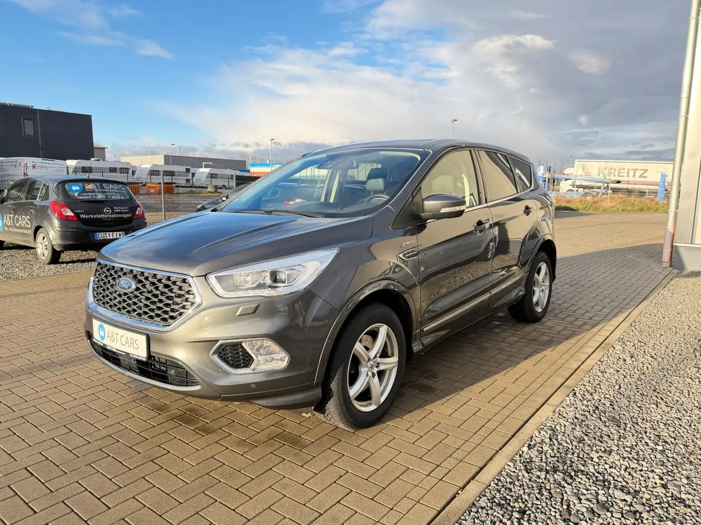 Ford Kuga Vignale/2. Hand/PANO-Dach/AHK/Sitzheizung Grau - 2