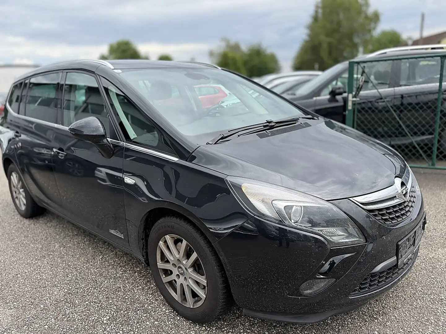 Opel Zafira Tourer 2,0 CDTI *Pickerl* 7 Sitzer Grau - 1