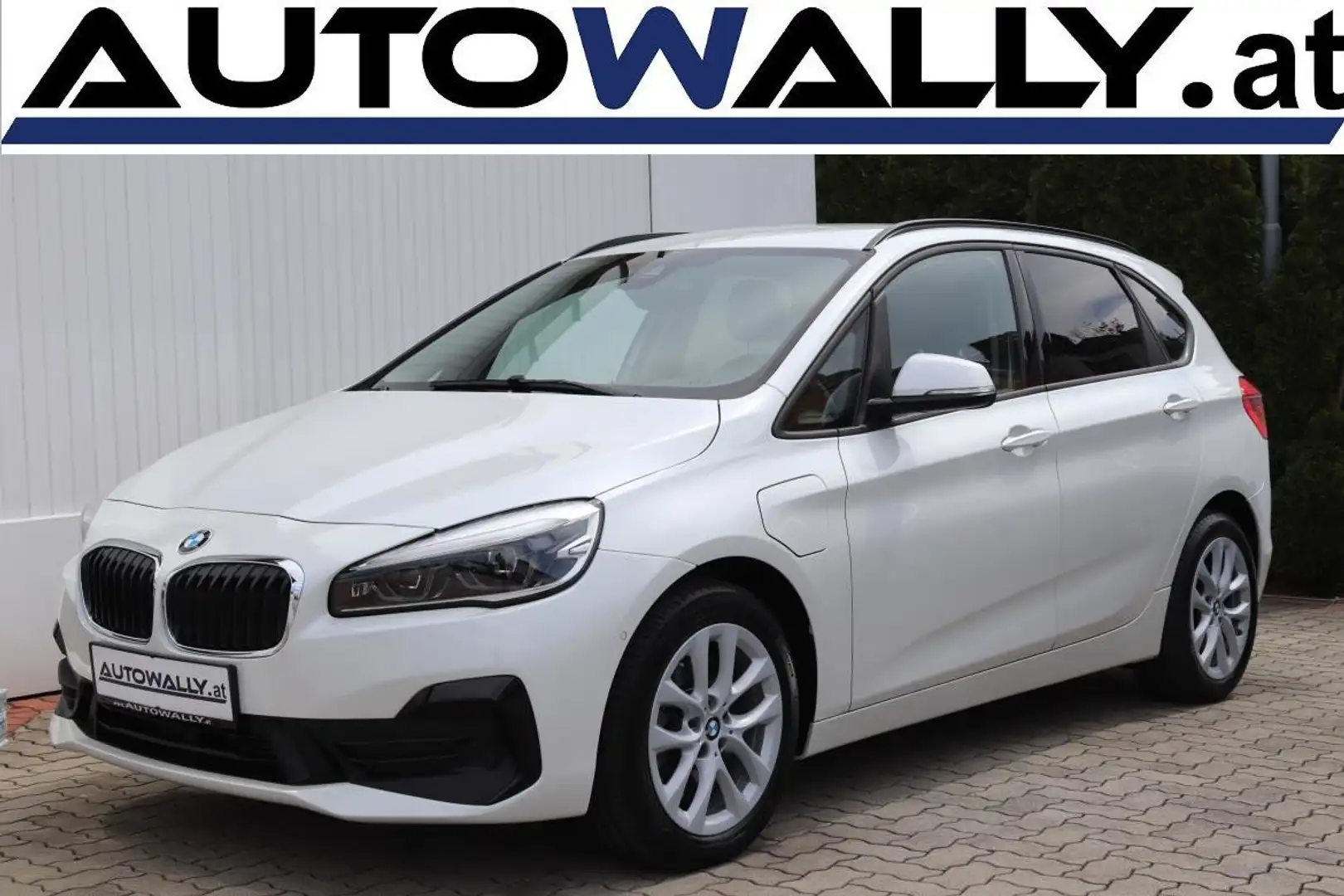 BMW 225 xe PHEV iPerf. Active Tourer Advantage Aut. Weiß - 1