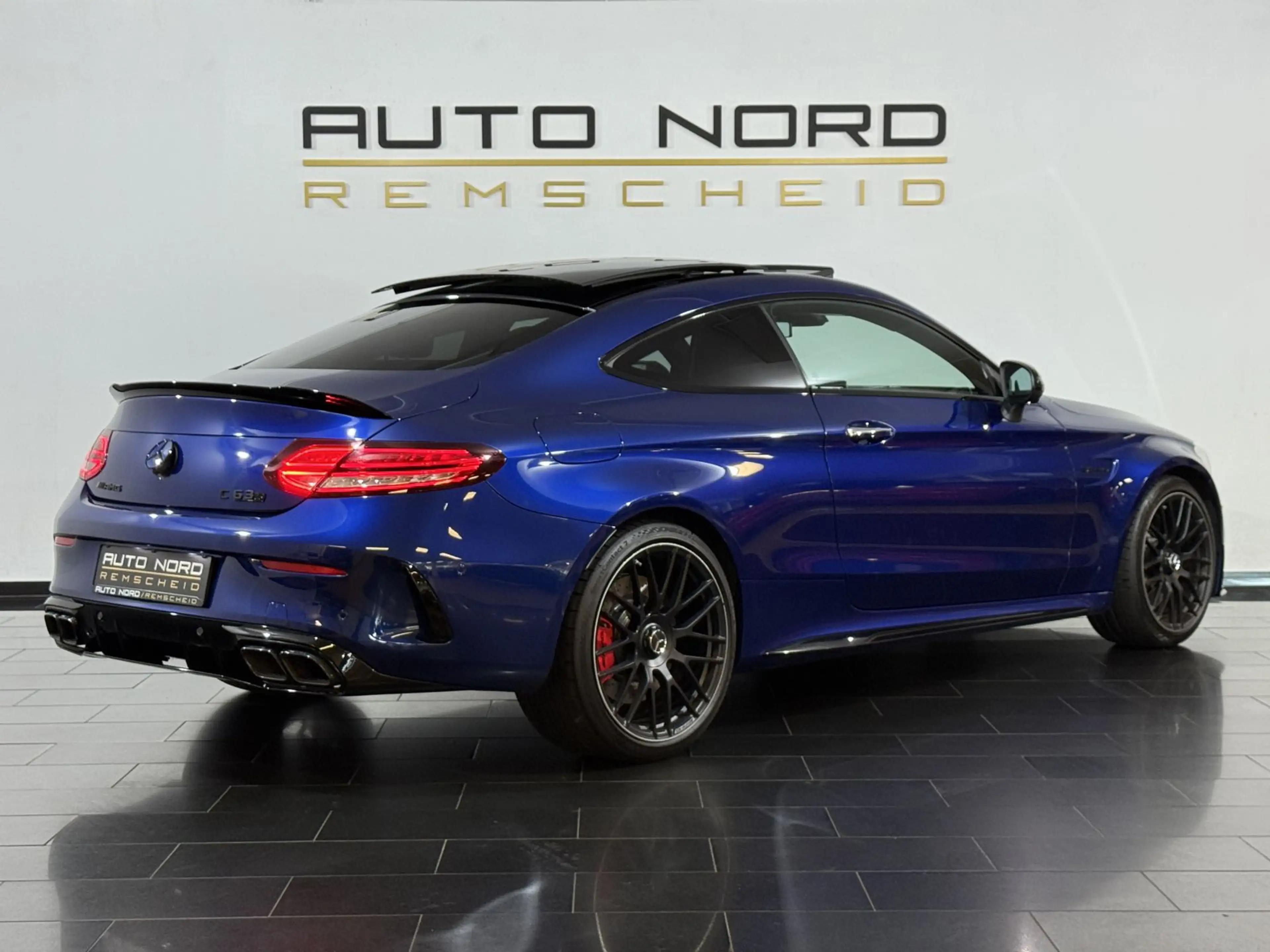 Mercedes-Benz C 63 AMG S*Aero*S-AGA*H-UP*Carbon*Pano*Schale* — photo 9