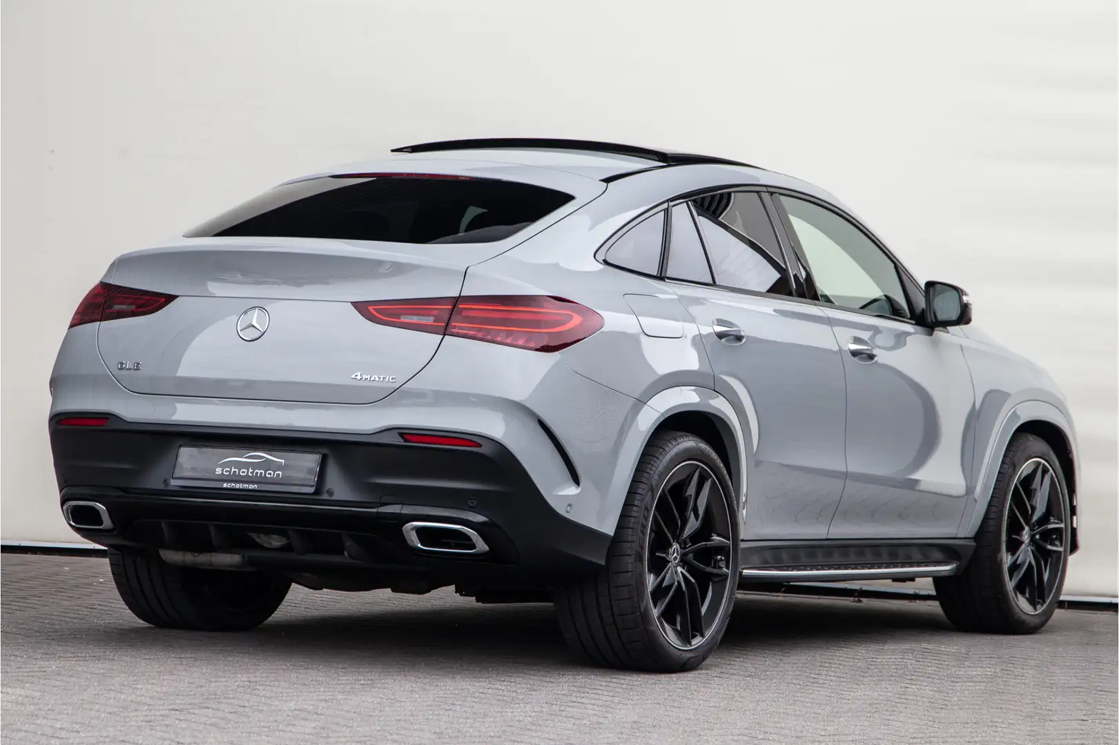 Mercedes-Benz GLE 350 Coupé de 4MATIC AMG Premium Plus, Facelift, Massag Grijs - 2