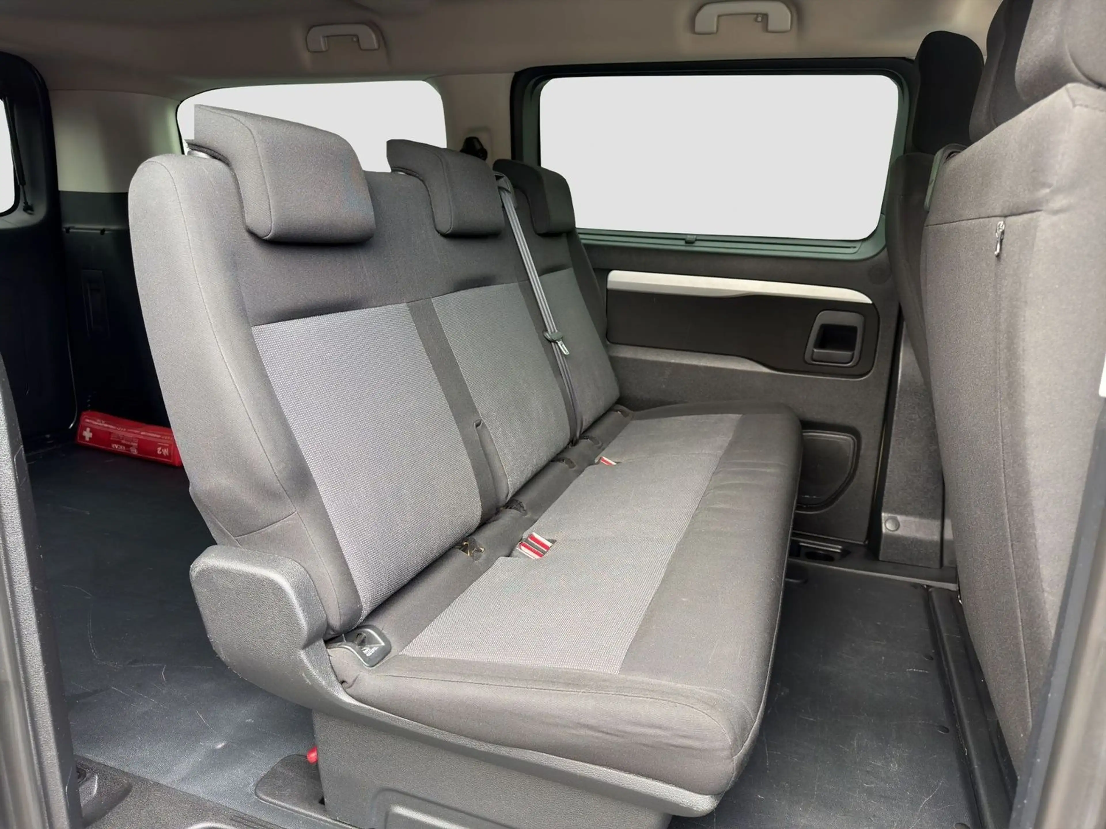 Peugeot Traveller L3 ACC Navi HuD Xenon Standheizung AHK — photo 14
