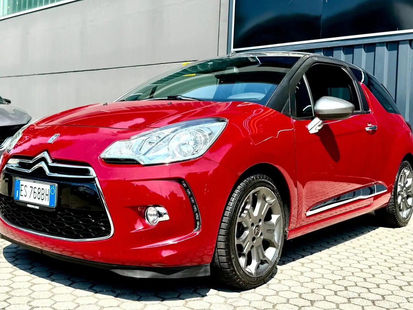 Citroen DS3 DS3 Cabrio 1.6 e-hdi airdream Sport Chic etg6 Rosso - 1
