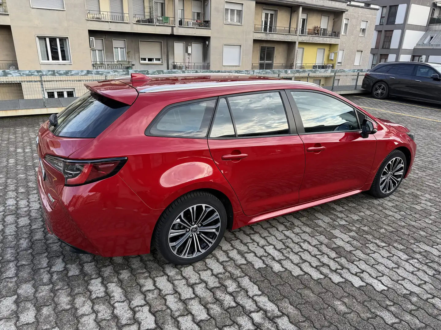 Toyota Corolla 2.0 TS Touring Sports SW Hybrid IBRIDA Business Rosso - 2