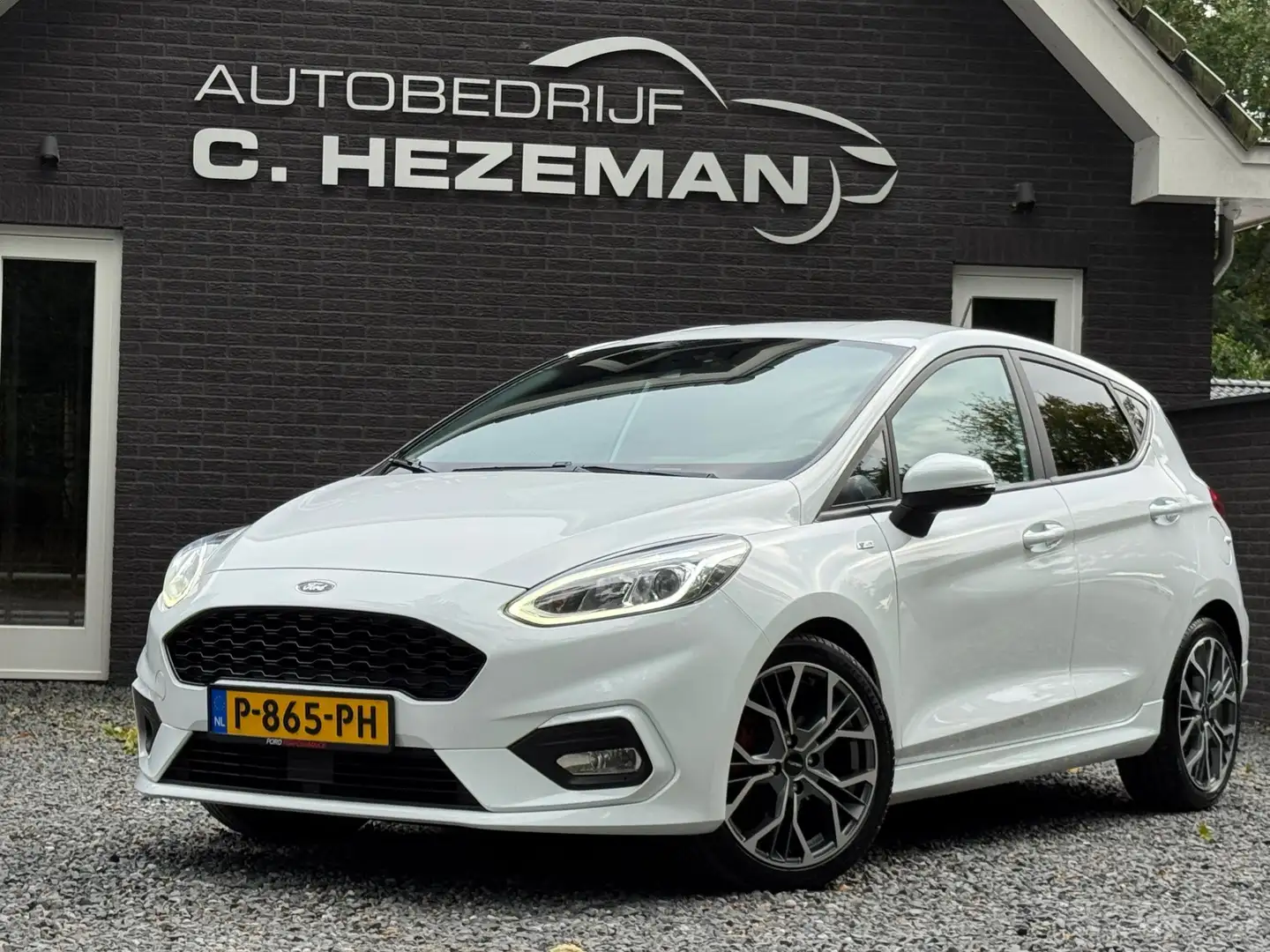 Ford Fiesta 1.0 Titanium ST Line Carbon Apple Carplay Cruise L Wit - 1