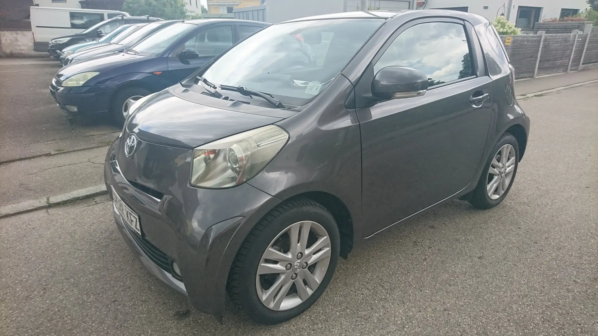 Toyota iQ 1,4i 3trg. 8Airbags ESP ABS Licht-+Regensensor Gris - 2