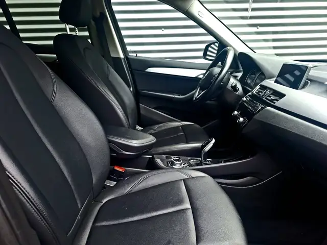 BMW X1 view 13