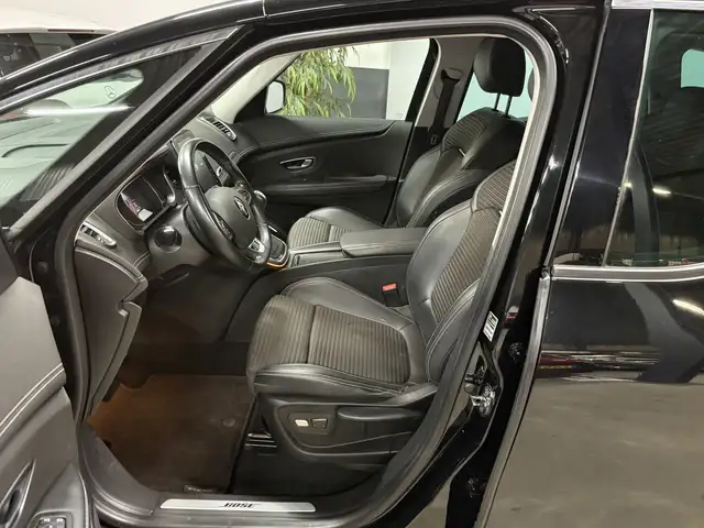 Renault Scenic view 9