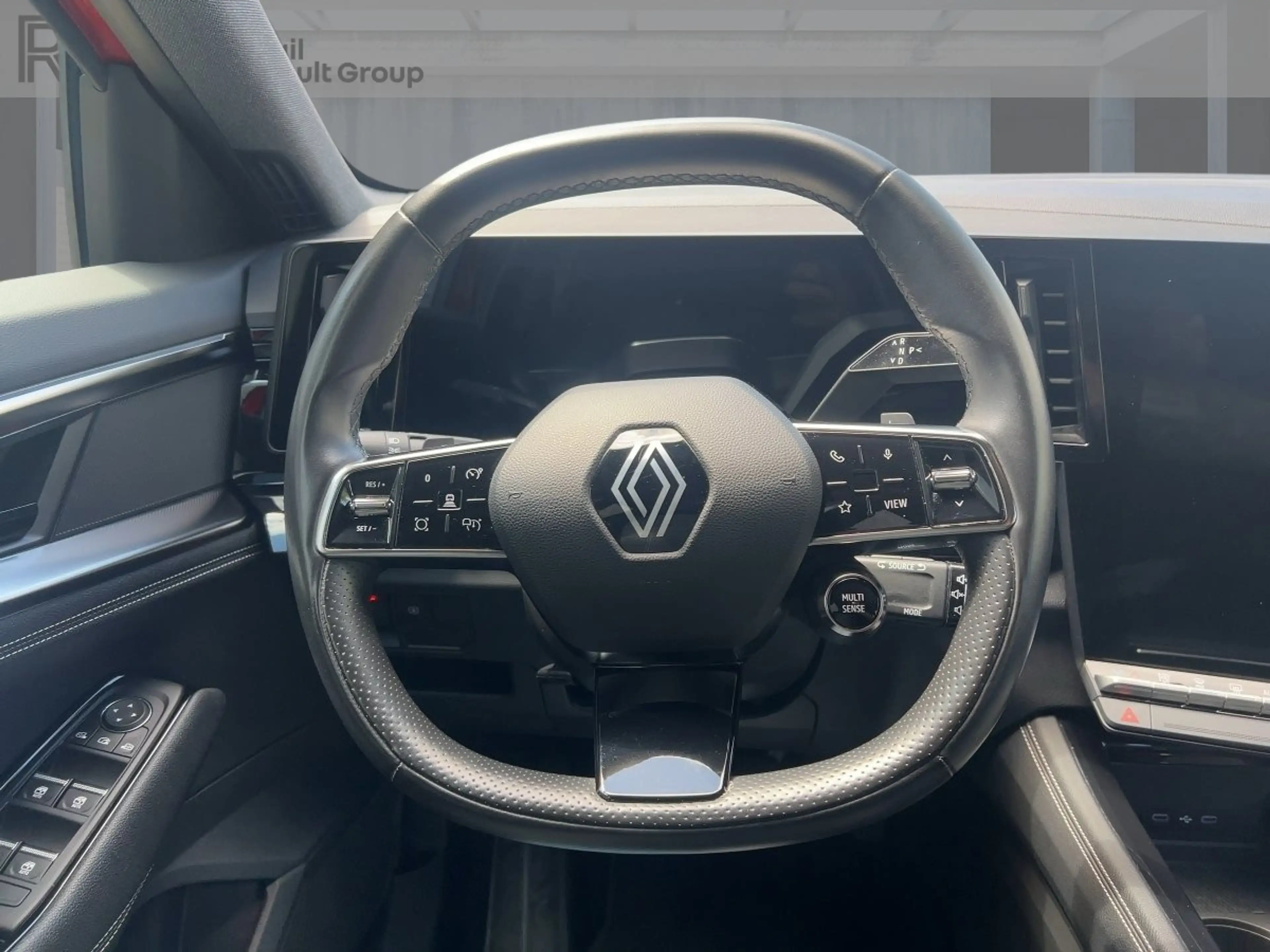 Renault Austral 1.2 E-TECH 200 Techno — photo 11