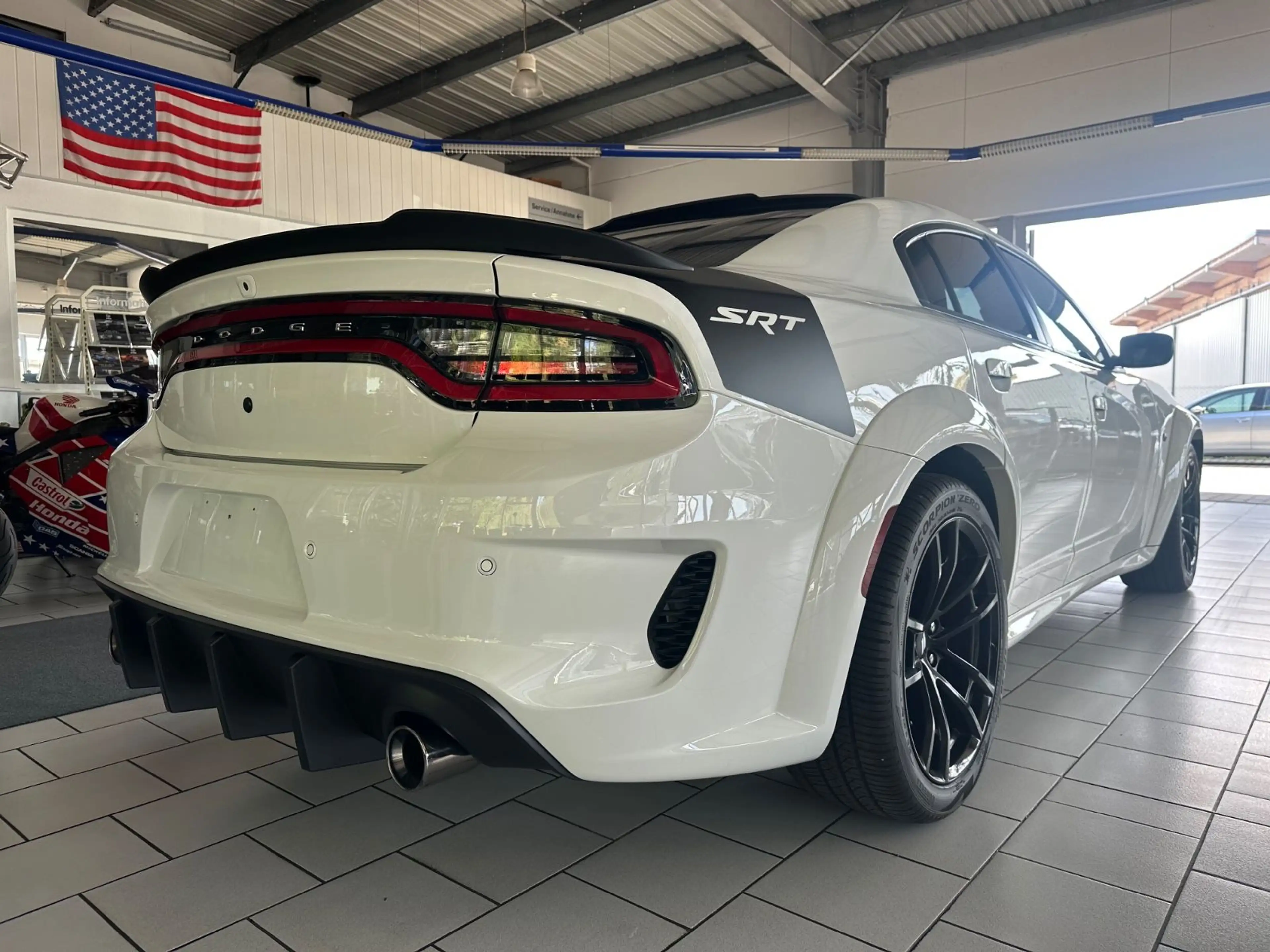 Dodge Charger 5,7 R/T Widebody Kamera Leder LED — photo 8