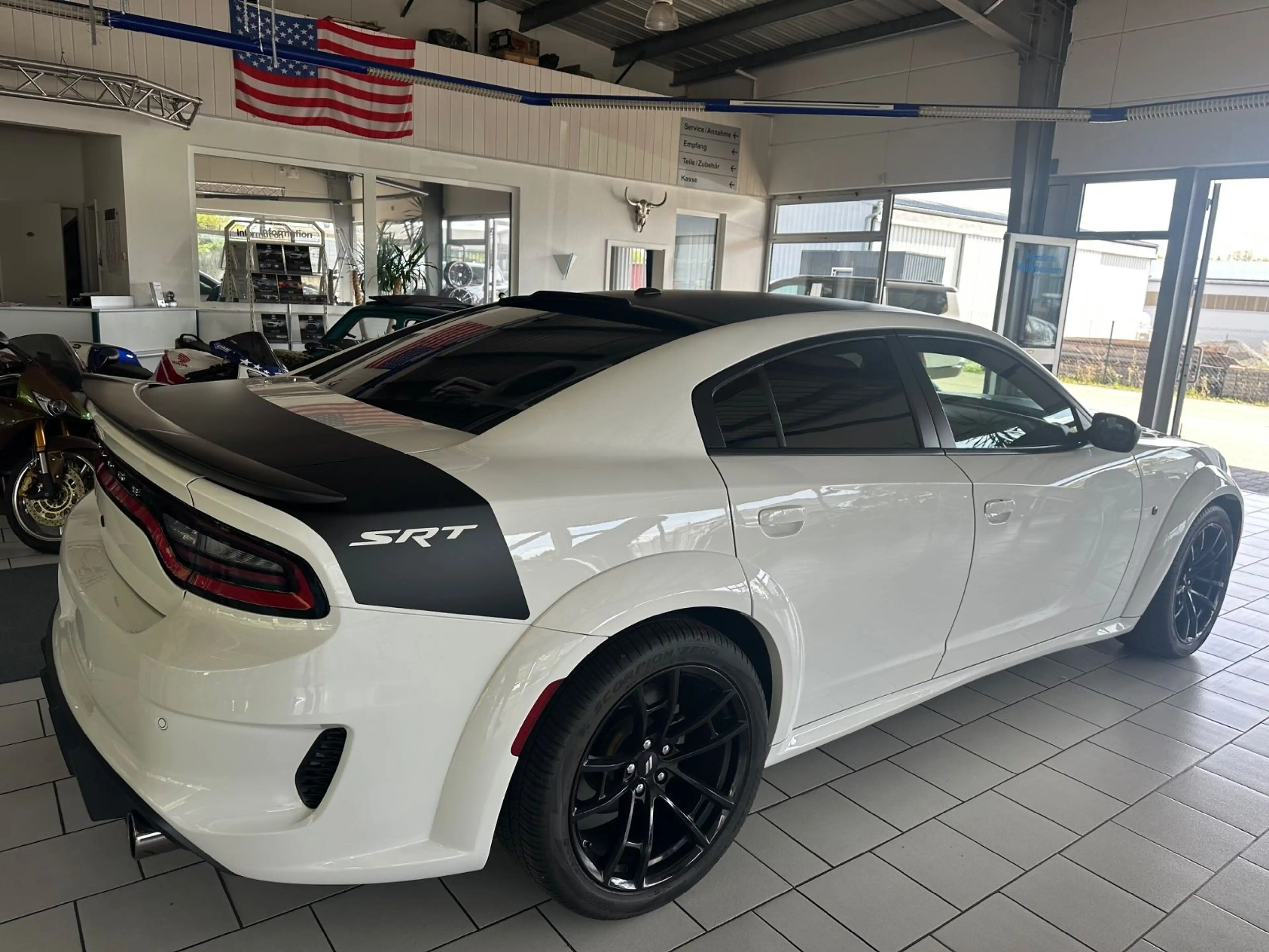 Dodge Charger 5,7 R/T Widebody Kamera Leder LED — photo 9