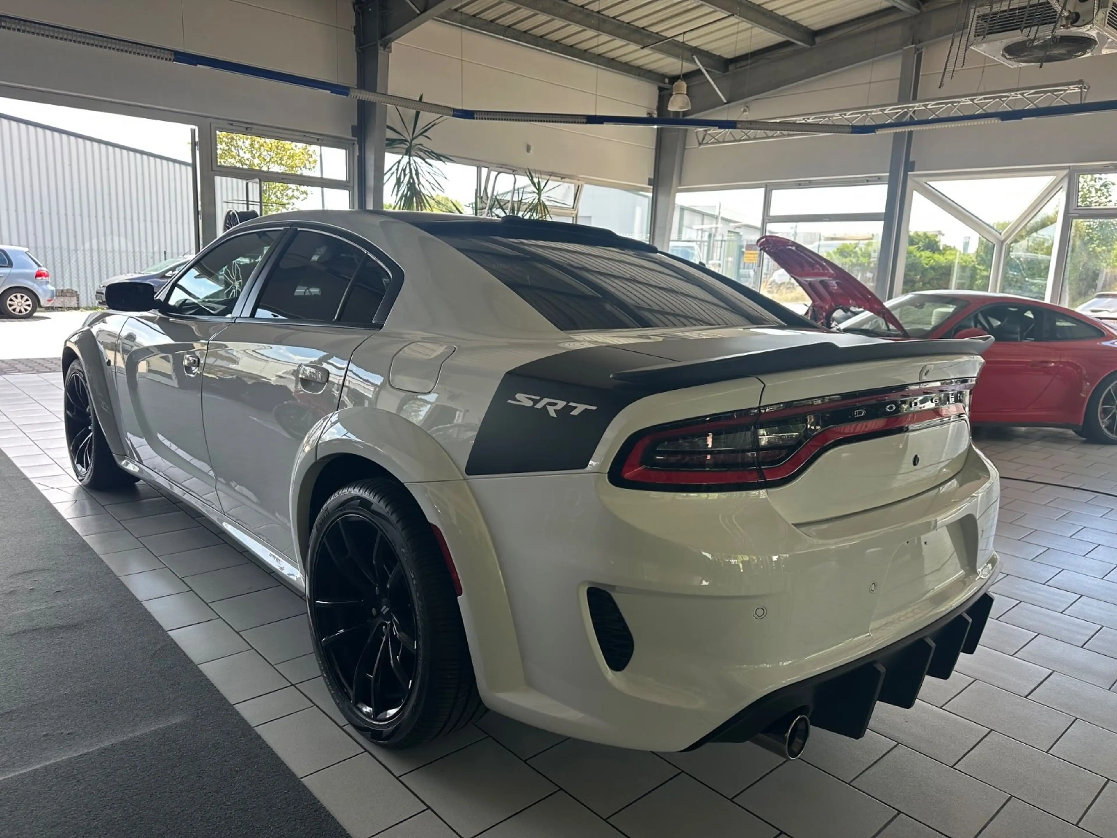 Dodge Charger 5,7 R/T Widebody Kamera Leder LED — photo 12
