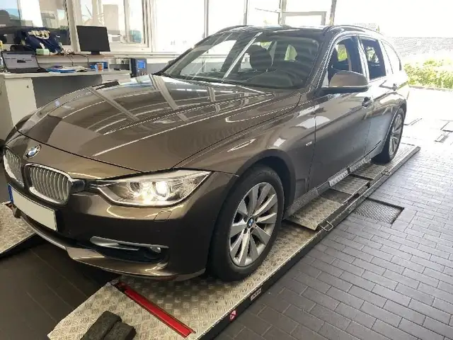 BMW 320 d xDrive Touring +nur an Händler/Export+ HU 7/26