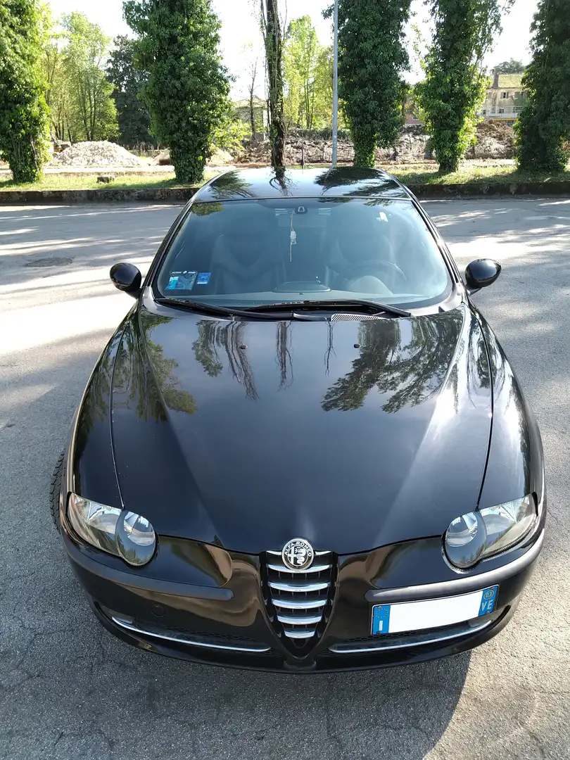 Alfa Romeo 147 147 3p 1.6 ts Distinctive 120cv Noir - 1