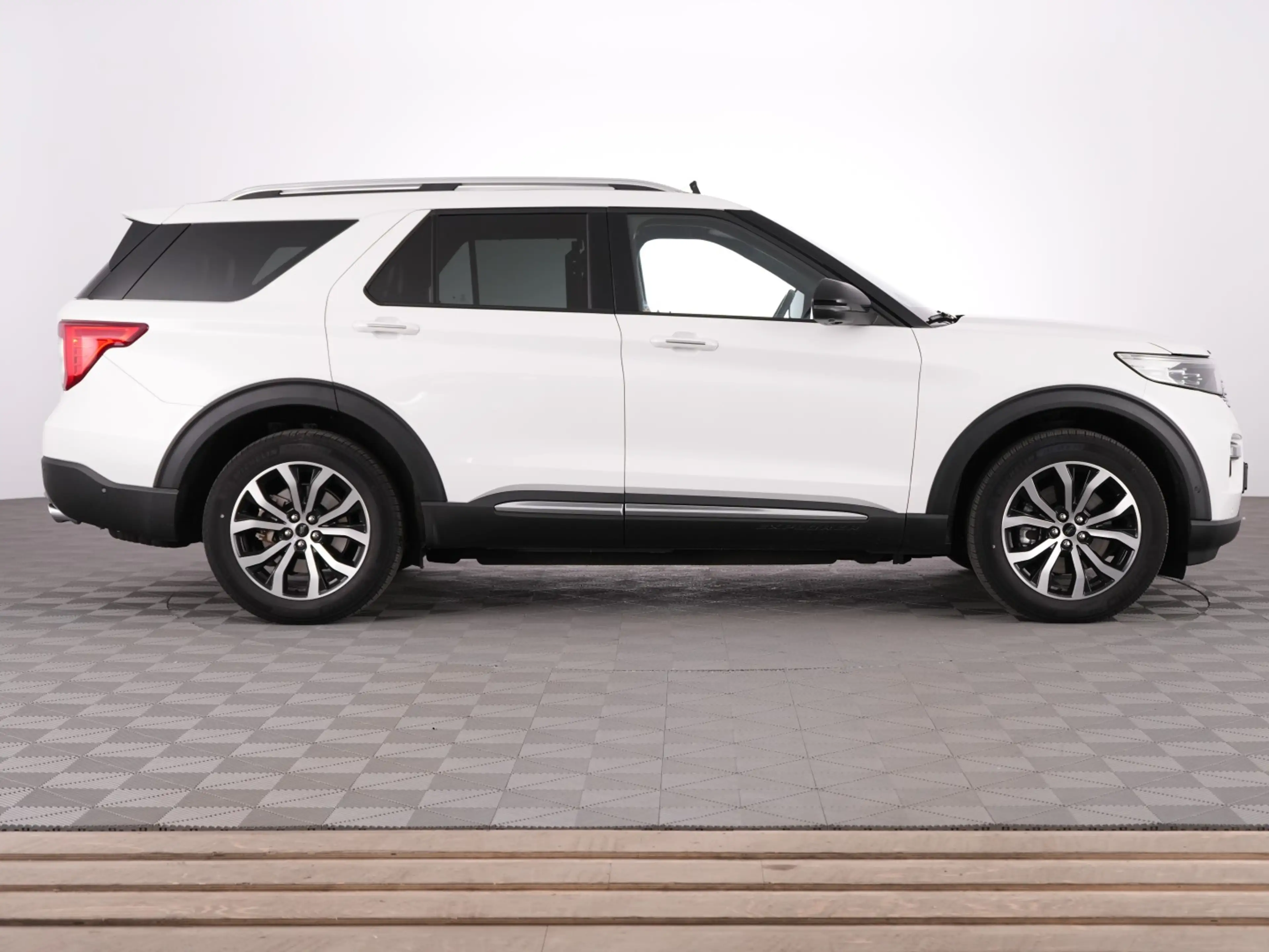 Ford Explorer 3.0 V6 Ecoboost PHEV ST-Line Platinum 7P. | B&O | — photo 20