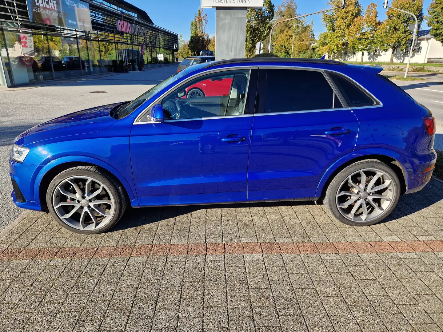Audi RS Q3 2.5 TFSI quattro S tronic AHK BOSE Carbon 20 Zoll Modrá - 2