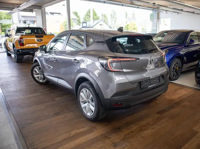 Renault Captur view 6