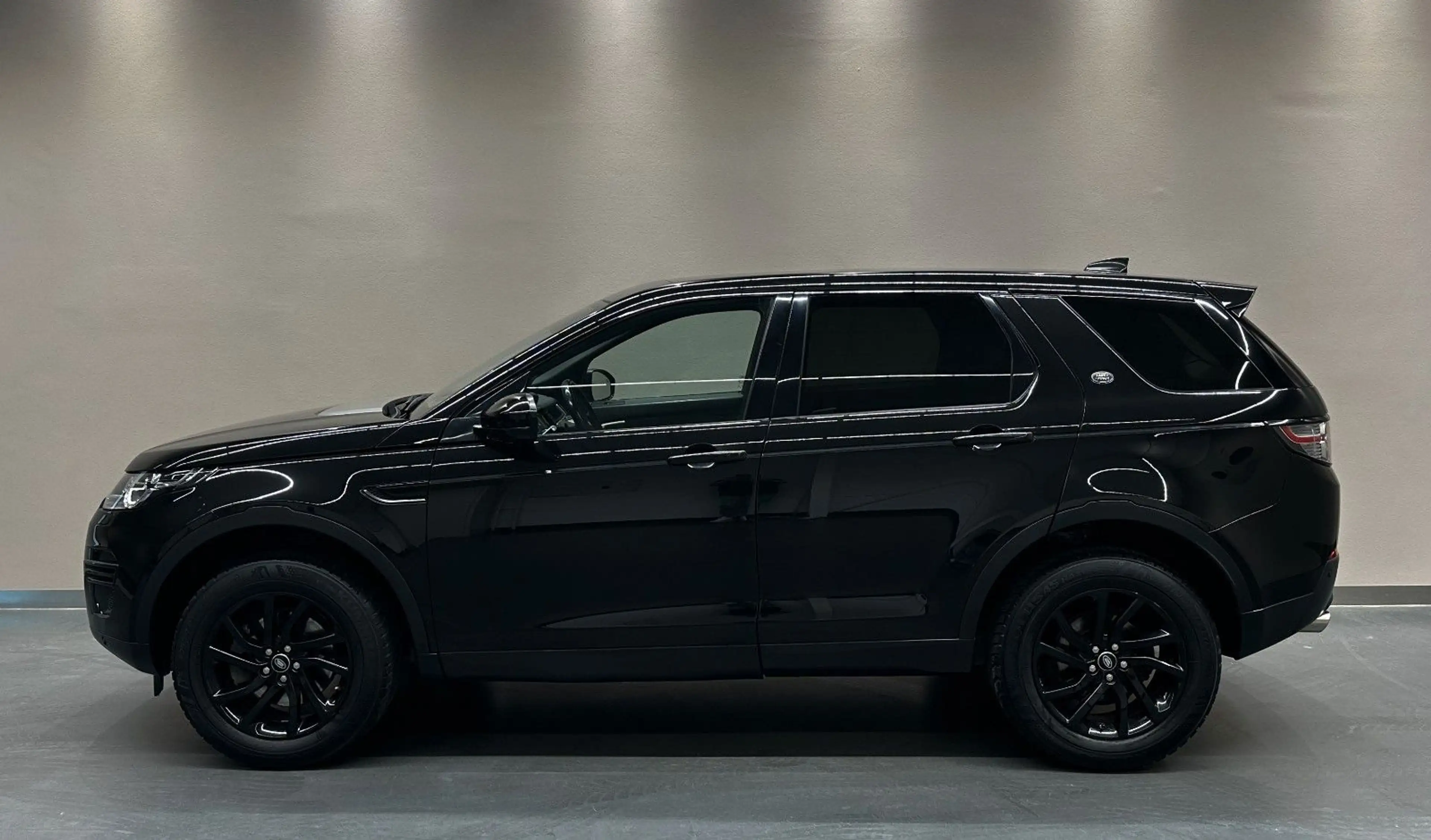 Land Rover Discovery Sport SE AWD **PANO*MEMORY*B&O** — photo 4