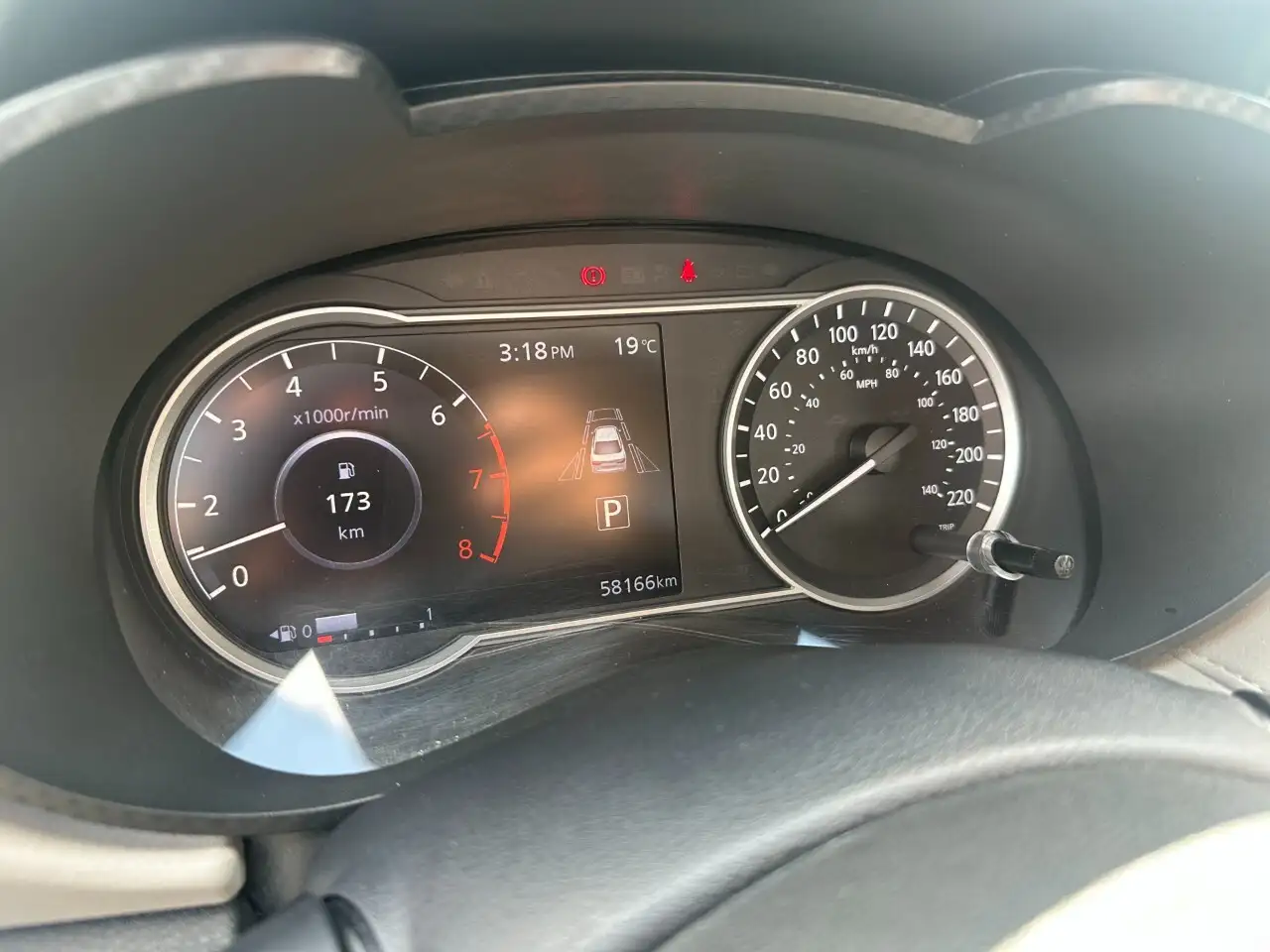 Nissan Versa снимка Nissan Versa